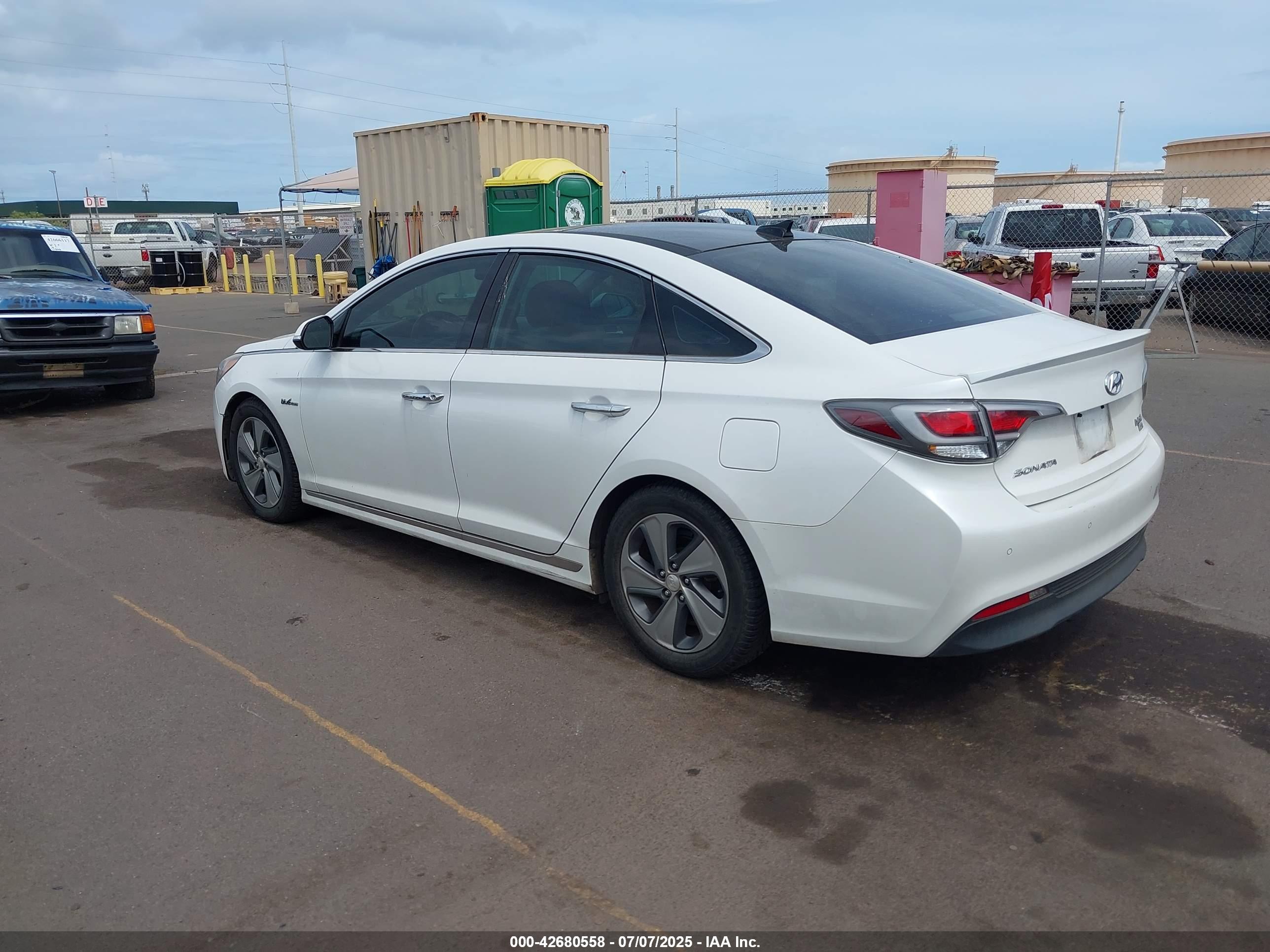 HYUNDAI SONATA image 3