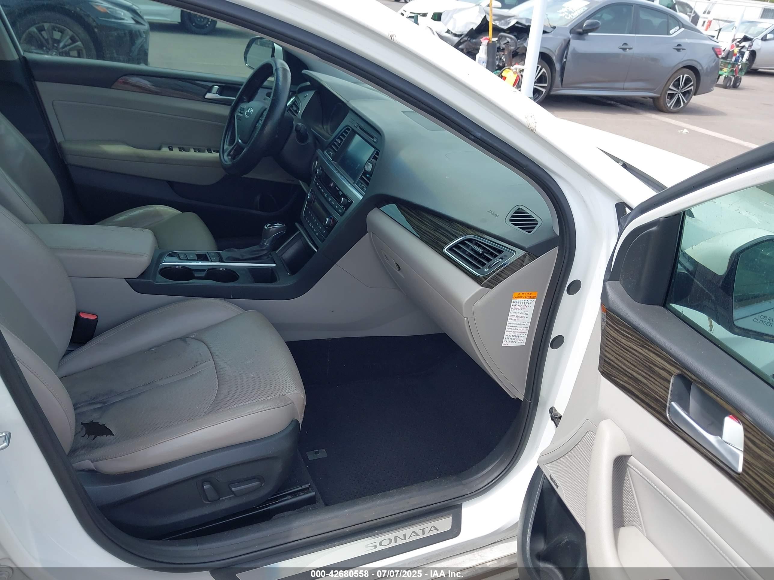 HYUNDAI SONATA image 5