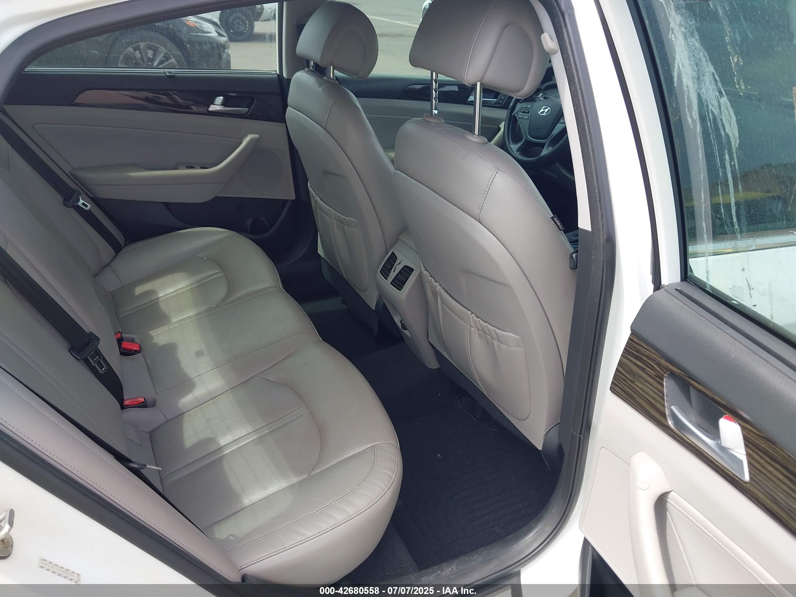 HYUNDAI SONATA image 8