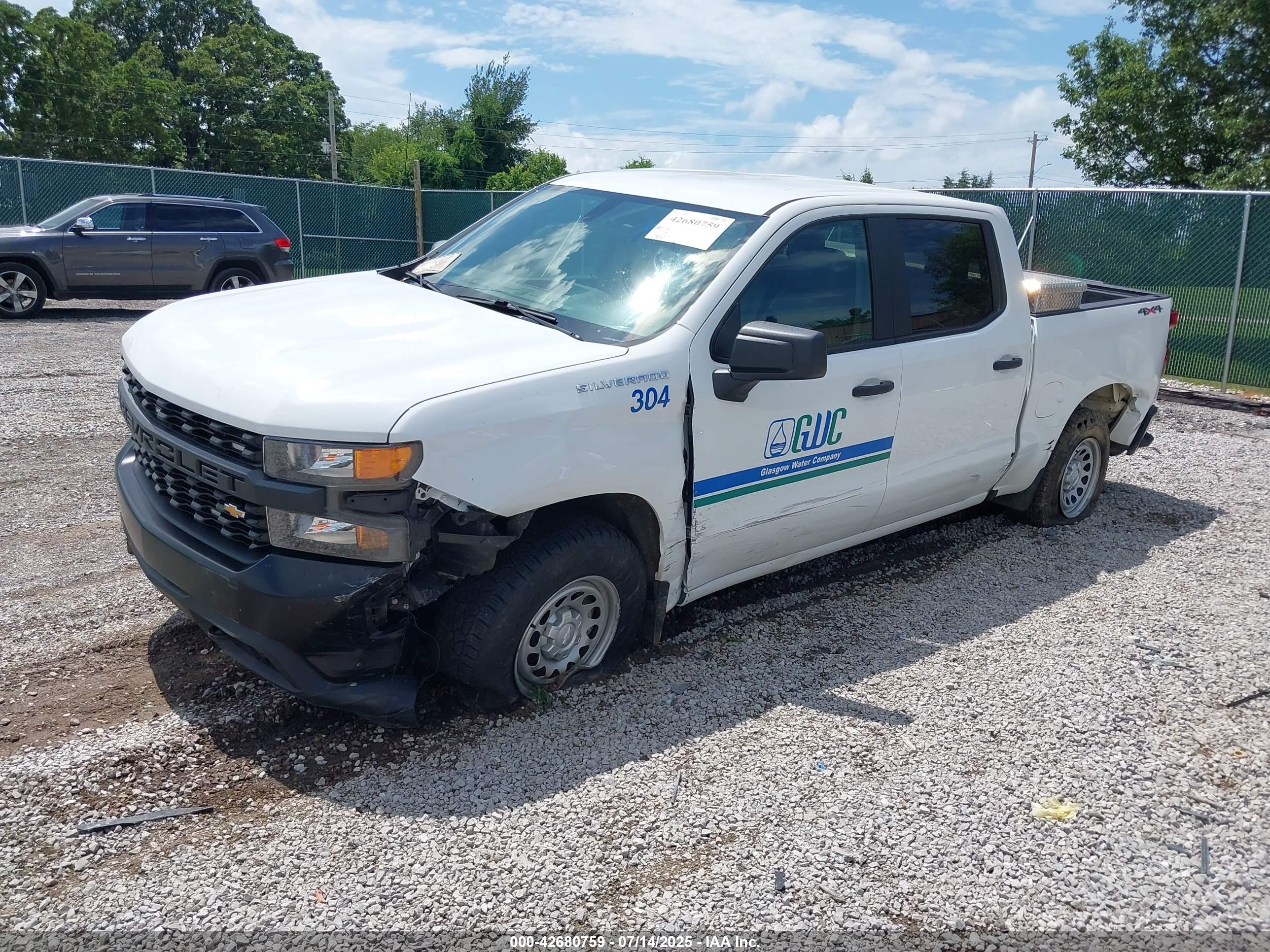 CHEVROLET SILVERADO image 2
