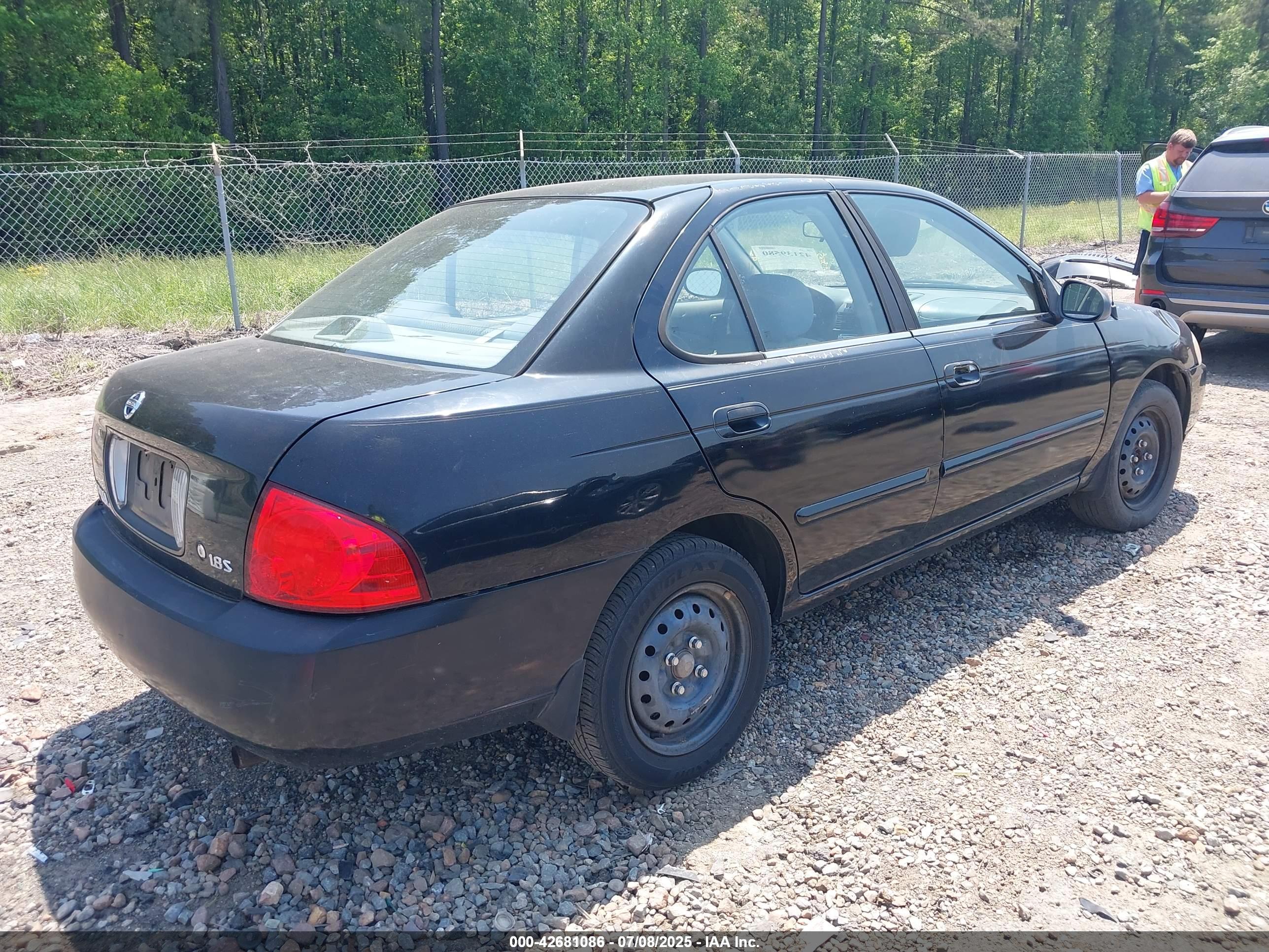 NISSAN SENTRA image 4