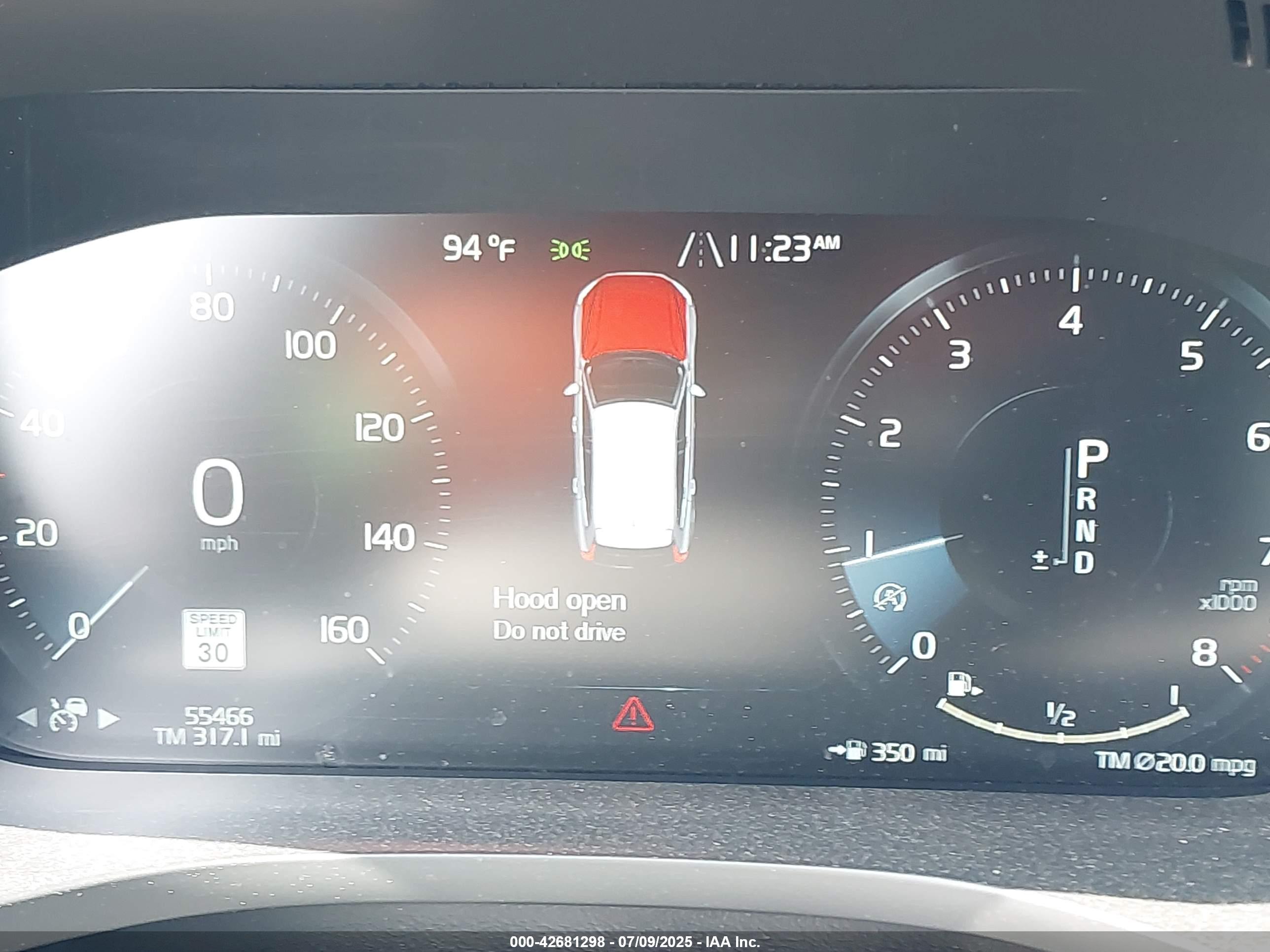 VOLVO XC60 image 7