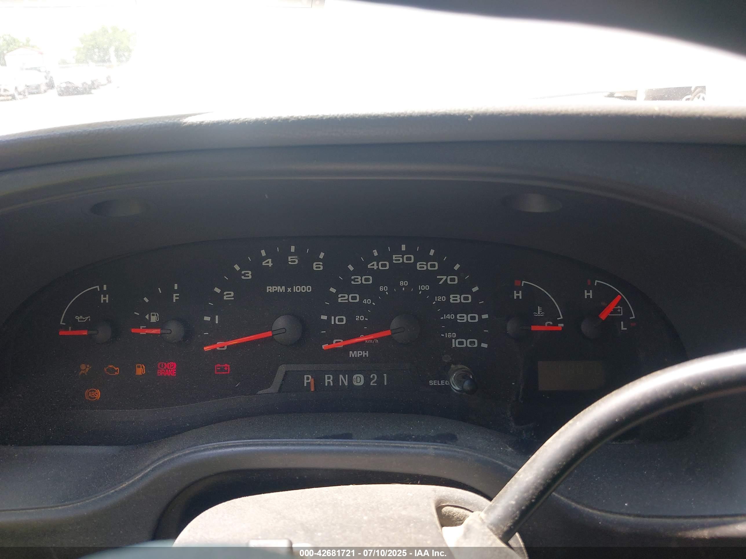 FORD E-250 image 7