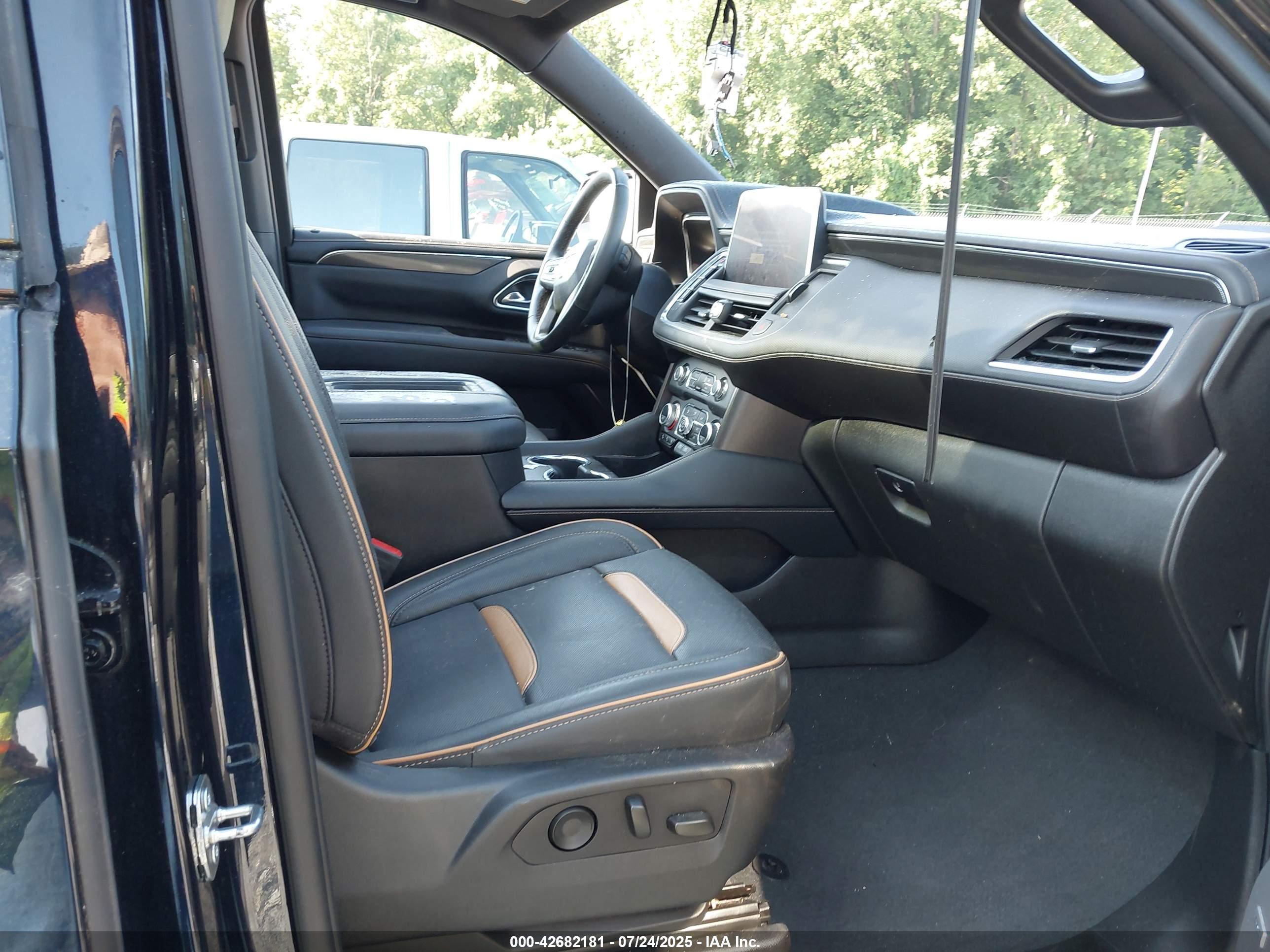 GMC YUKON image 5