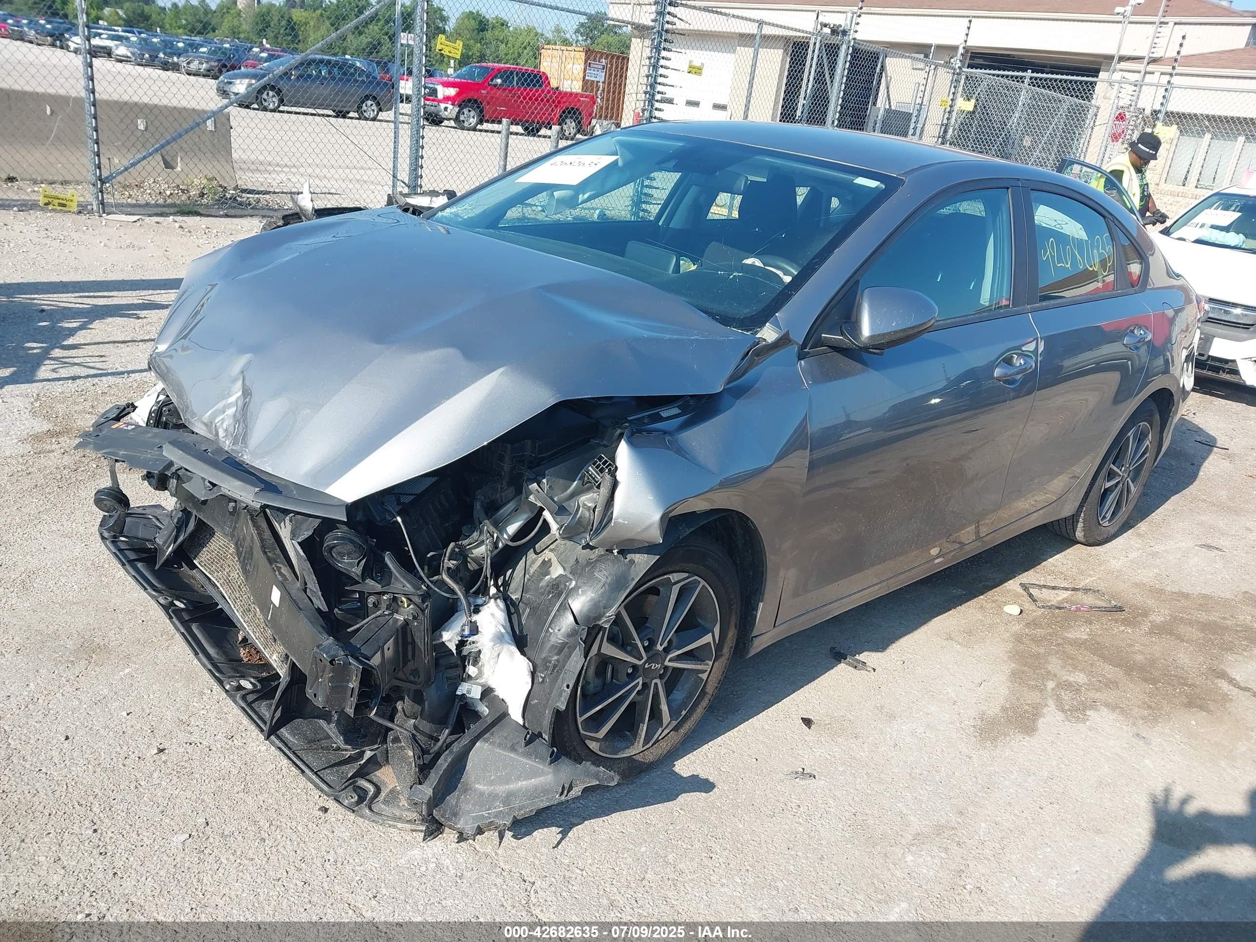 KIA FORTE image 2