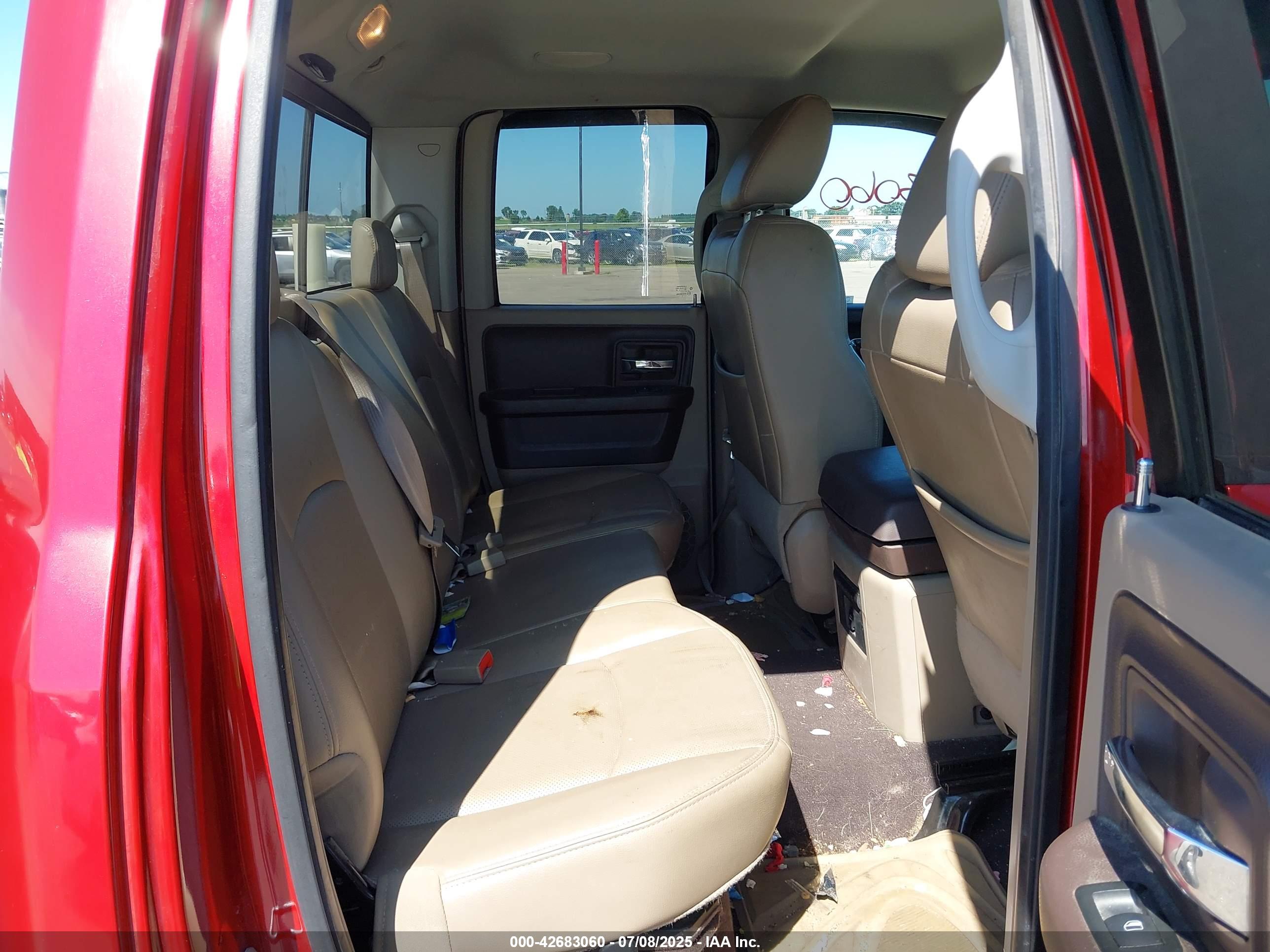 DODGE RAM image 8