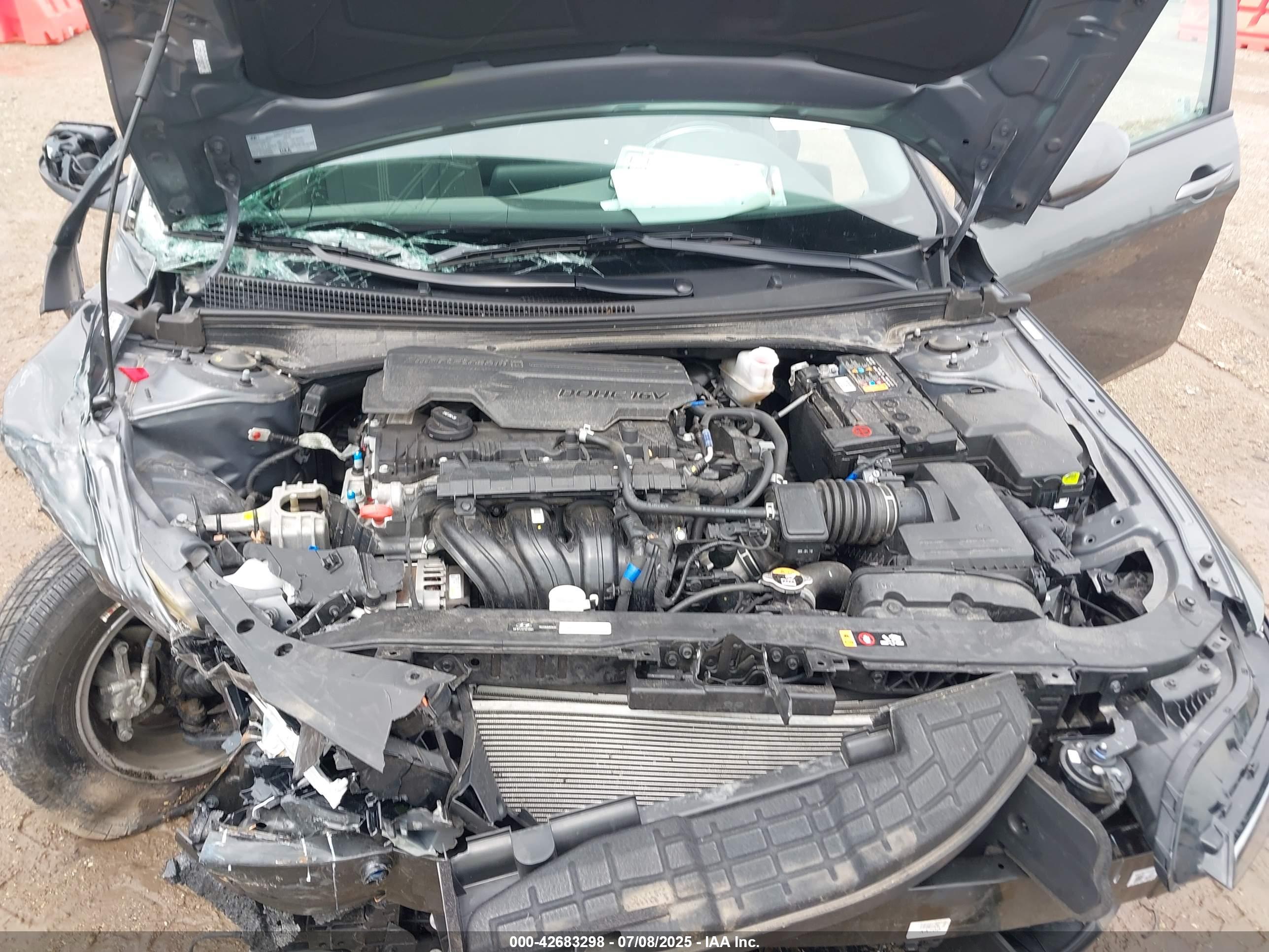 HYUNDAI ELANTRA image 10