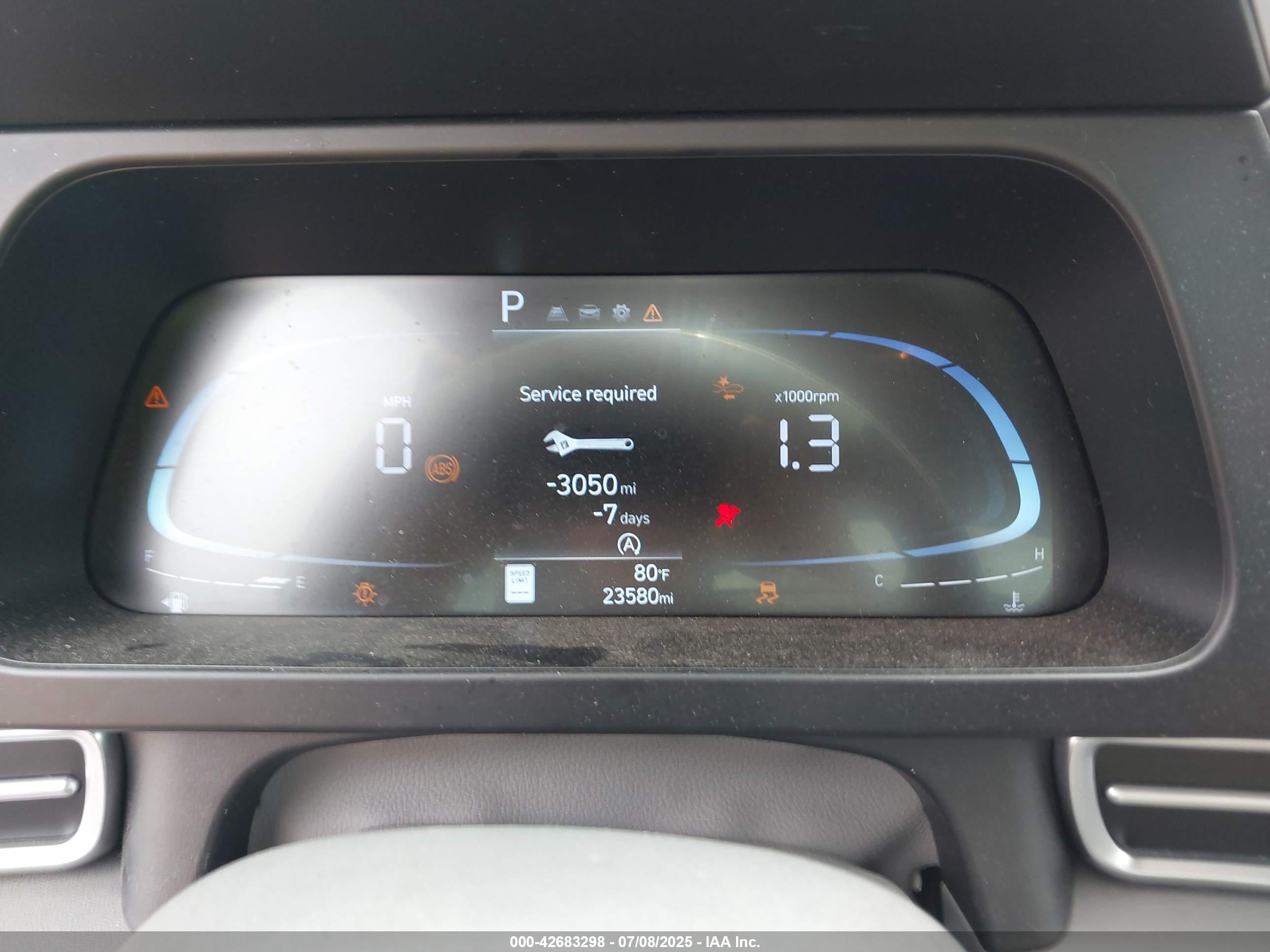 HYUNDAI ELANTRA image 7