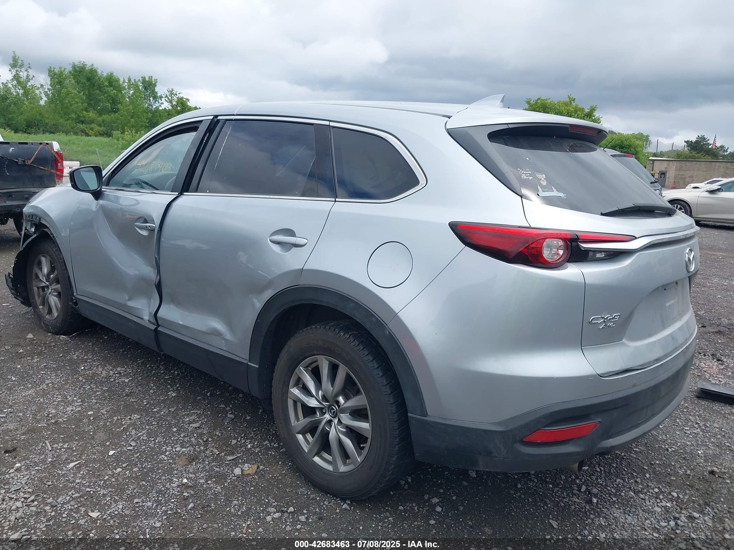 MAZDA CX-9 image 3