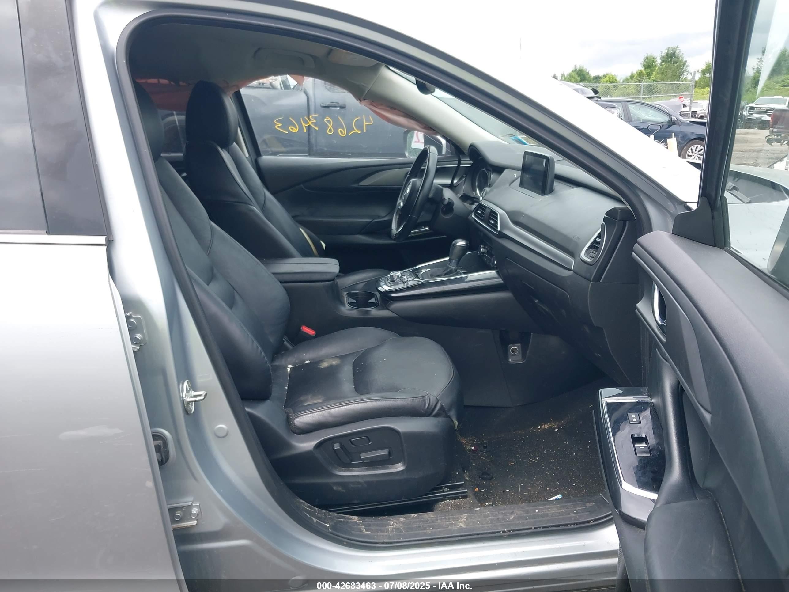 MAZDA CX-9 image 5