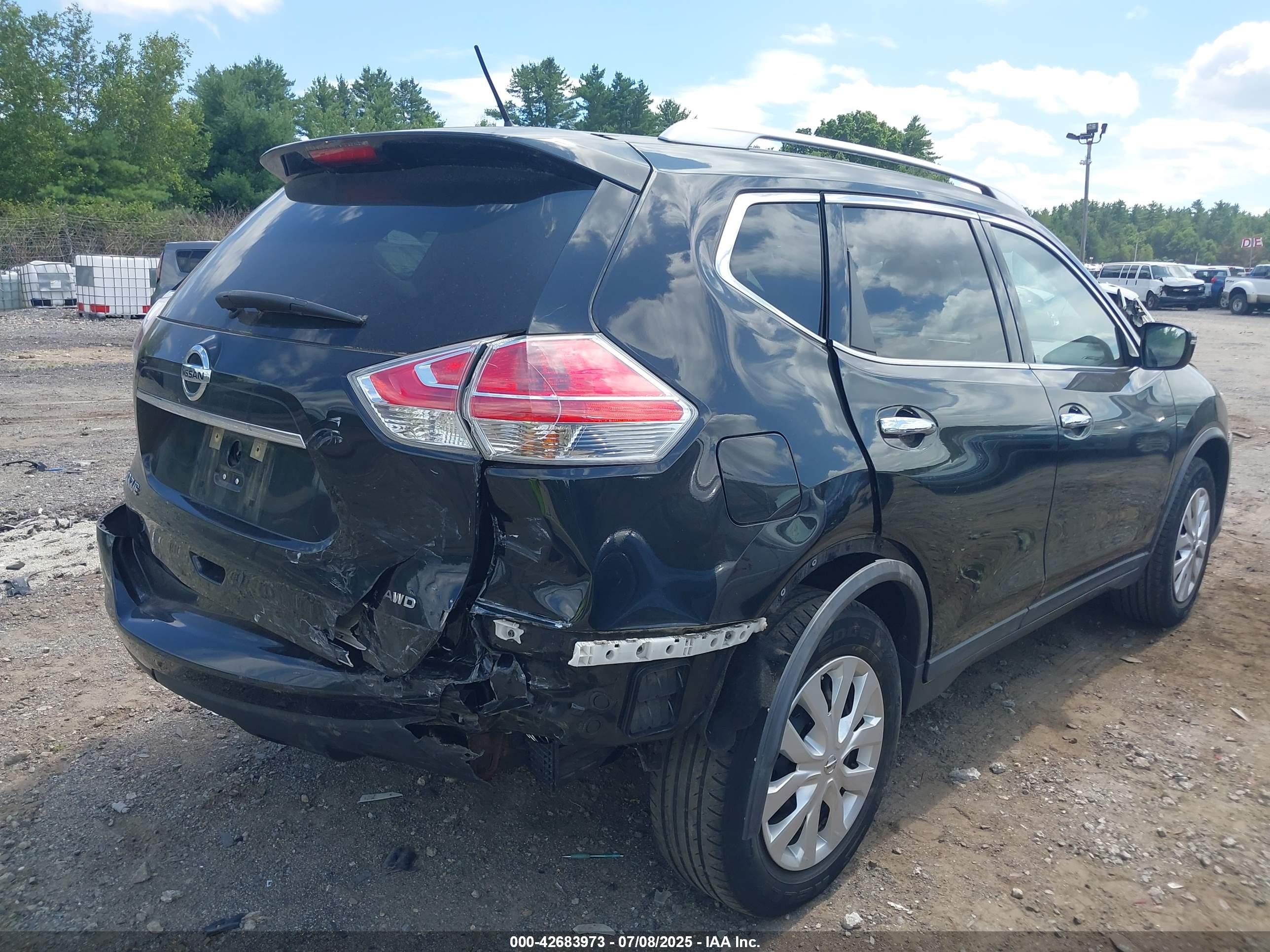 NISSAN ROGUE image 4