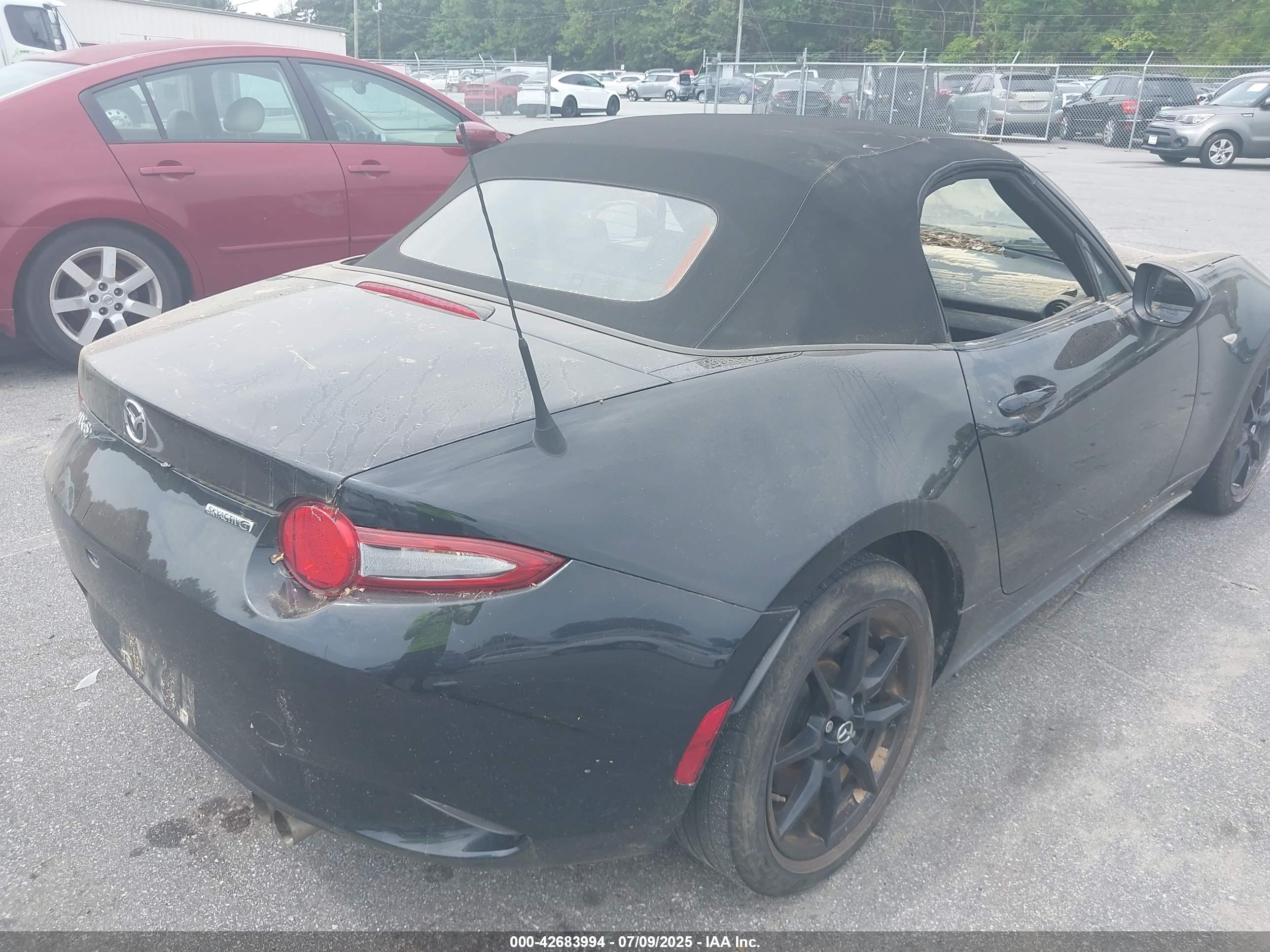 MAZDA MX-5 image 4