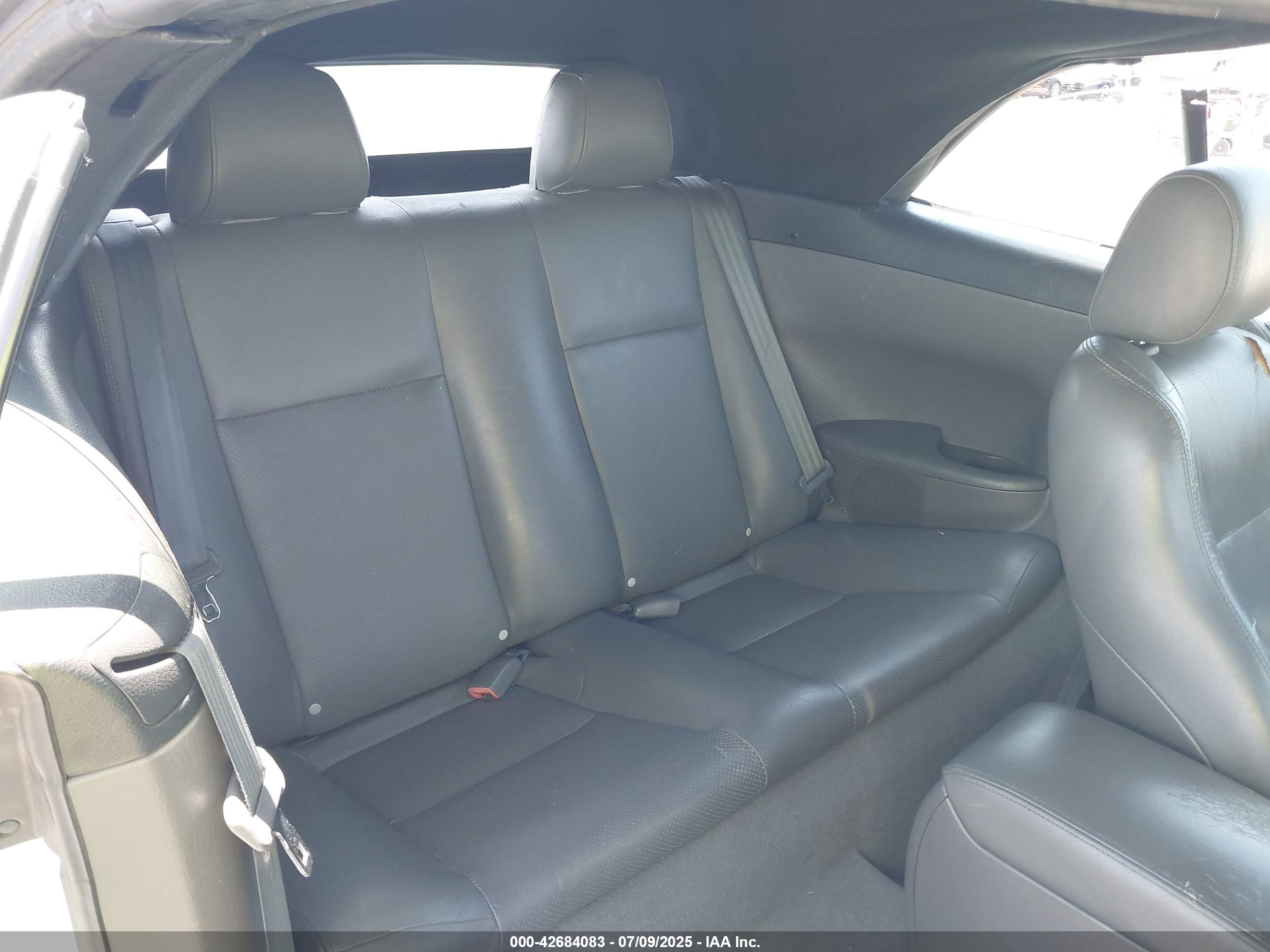 TOYOTA CAMRY image 8