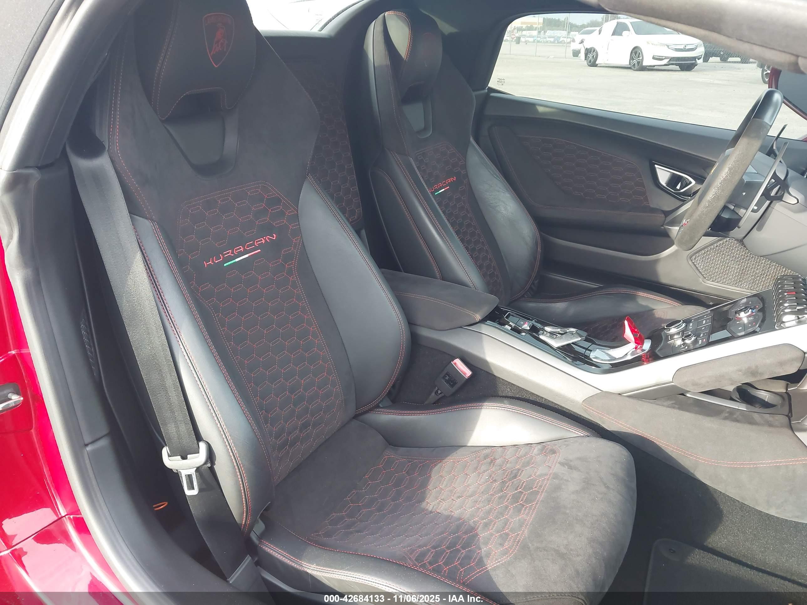 LAMBORGHINI HURACAN image 8