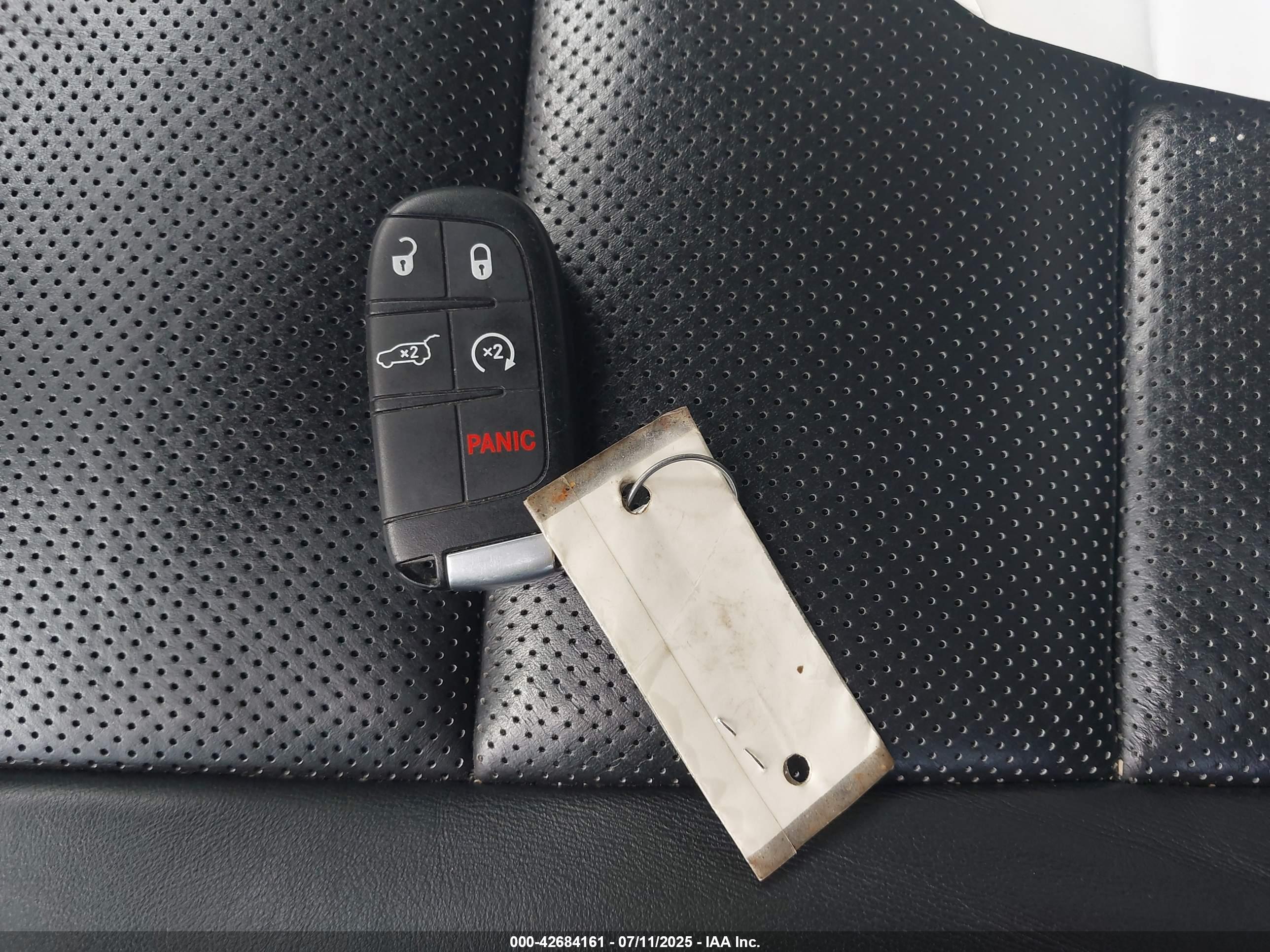 JEEP GRAND image 11