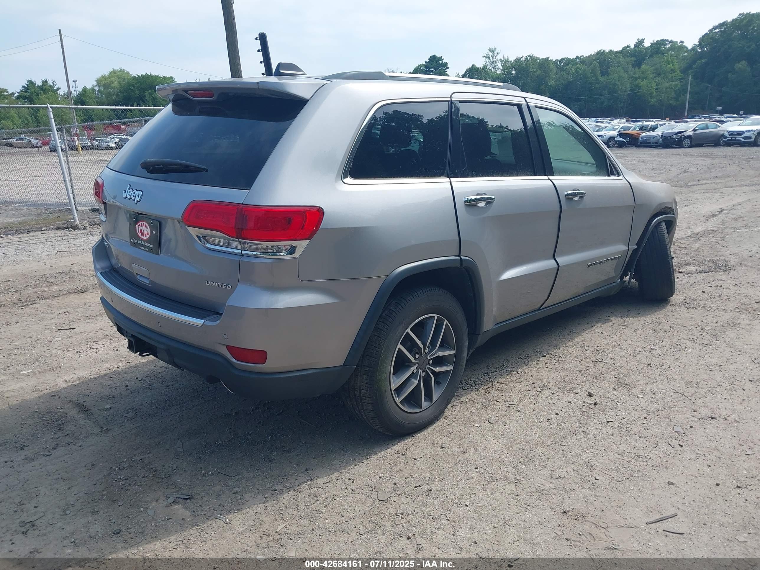 JEEP GRAND image 4