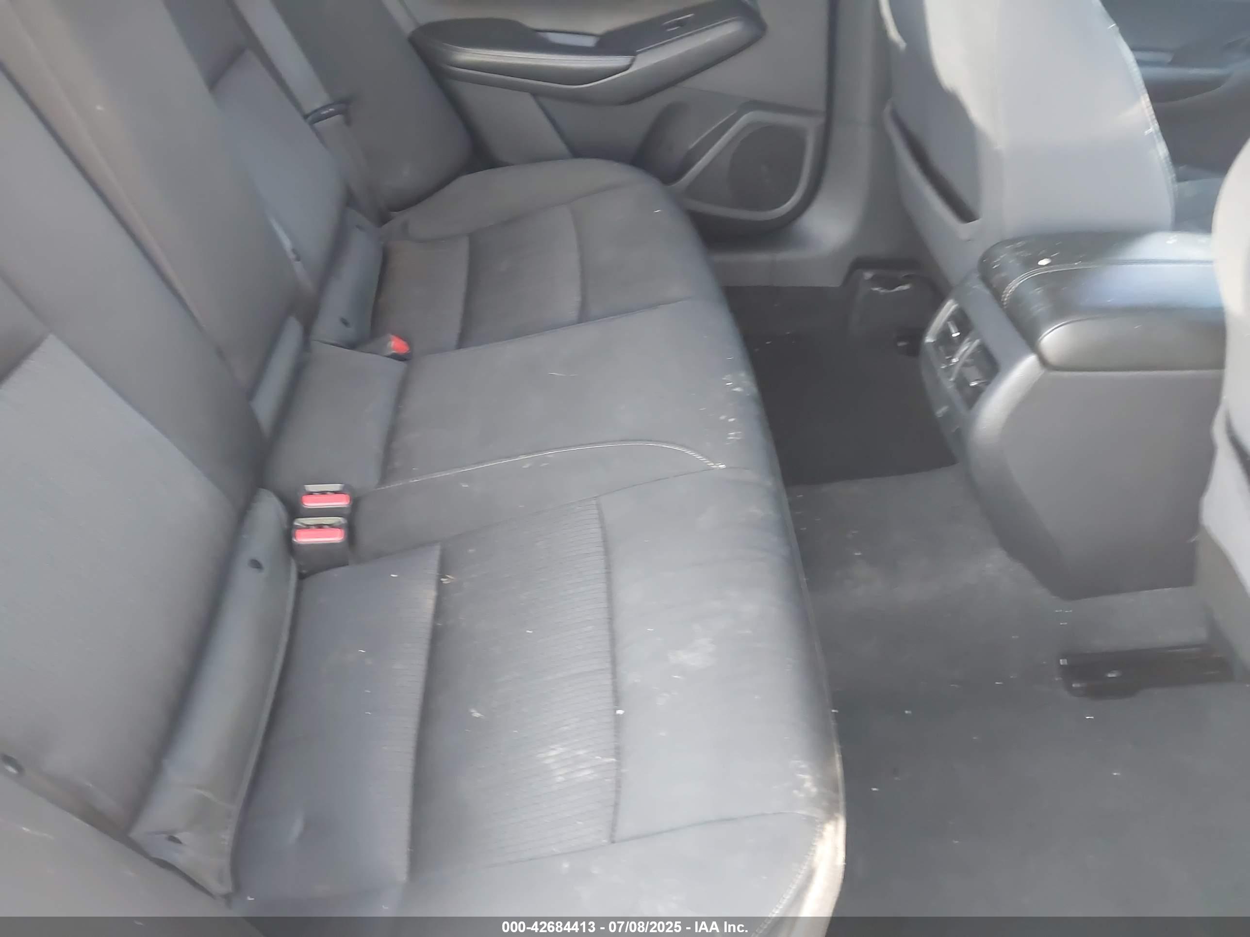 NISSAN ALTIMA image 8