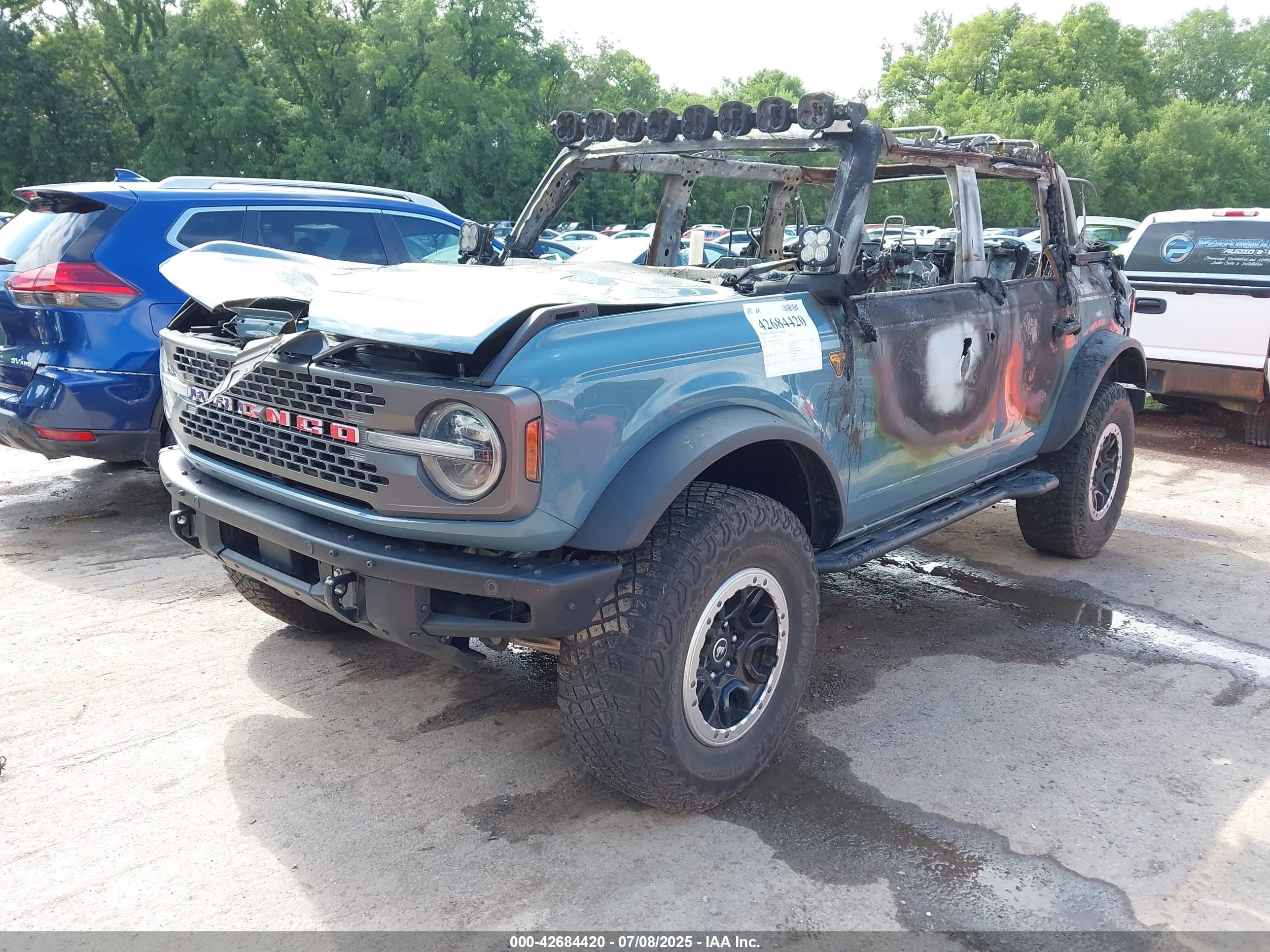 FORD BRONCO image 2