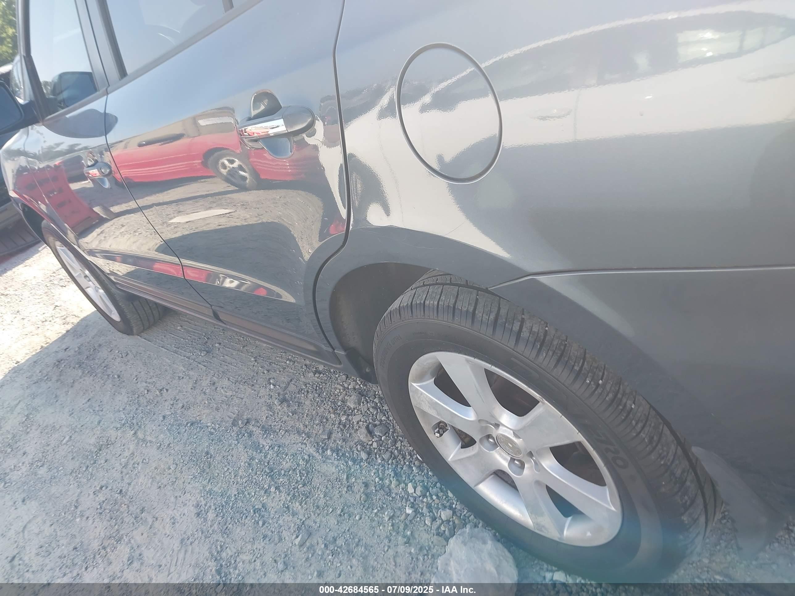 HYUNDAI SANTA image 6