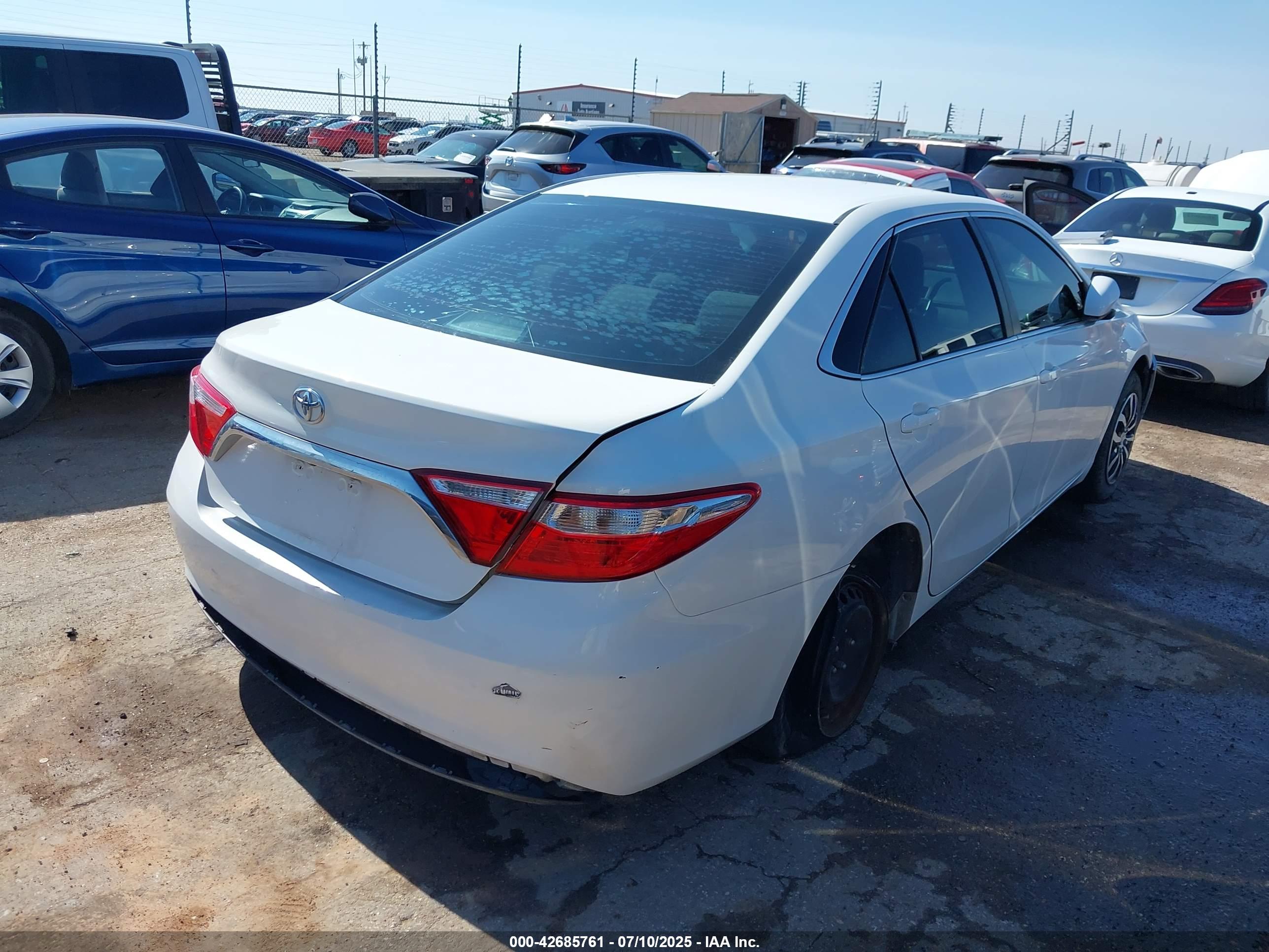 TOYOTA CAMRY image 4