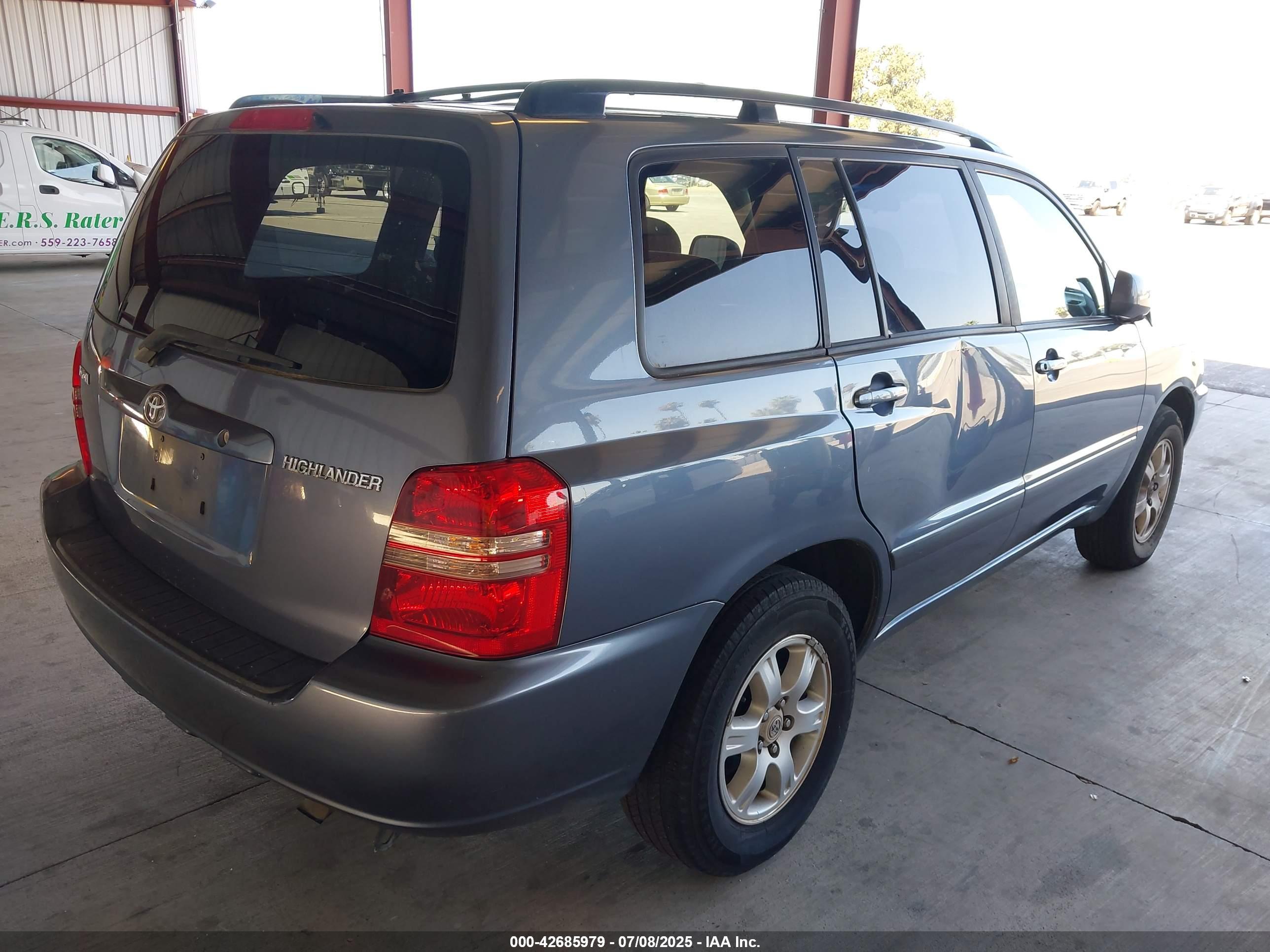 TOYOTA HIGHLANDER image 4