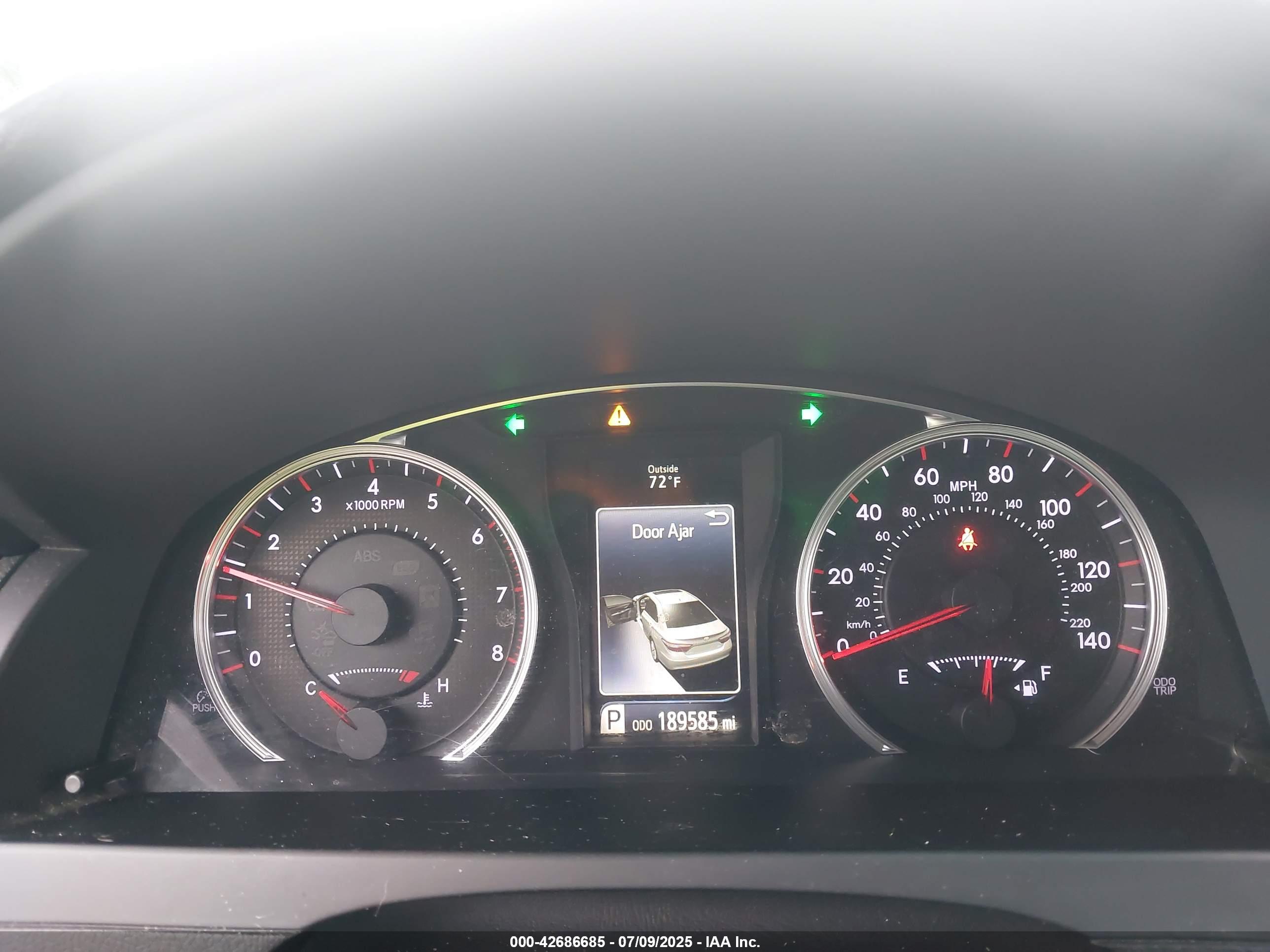 TOYOTA CAMRY image 7