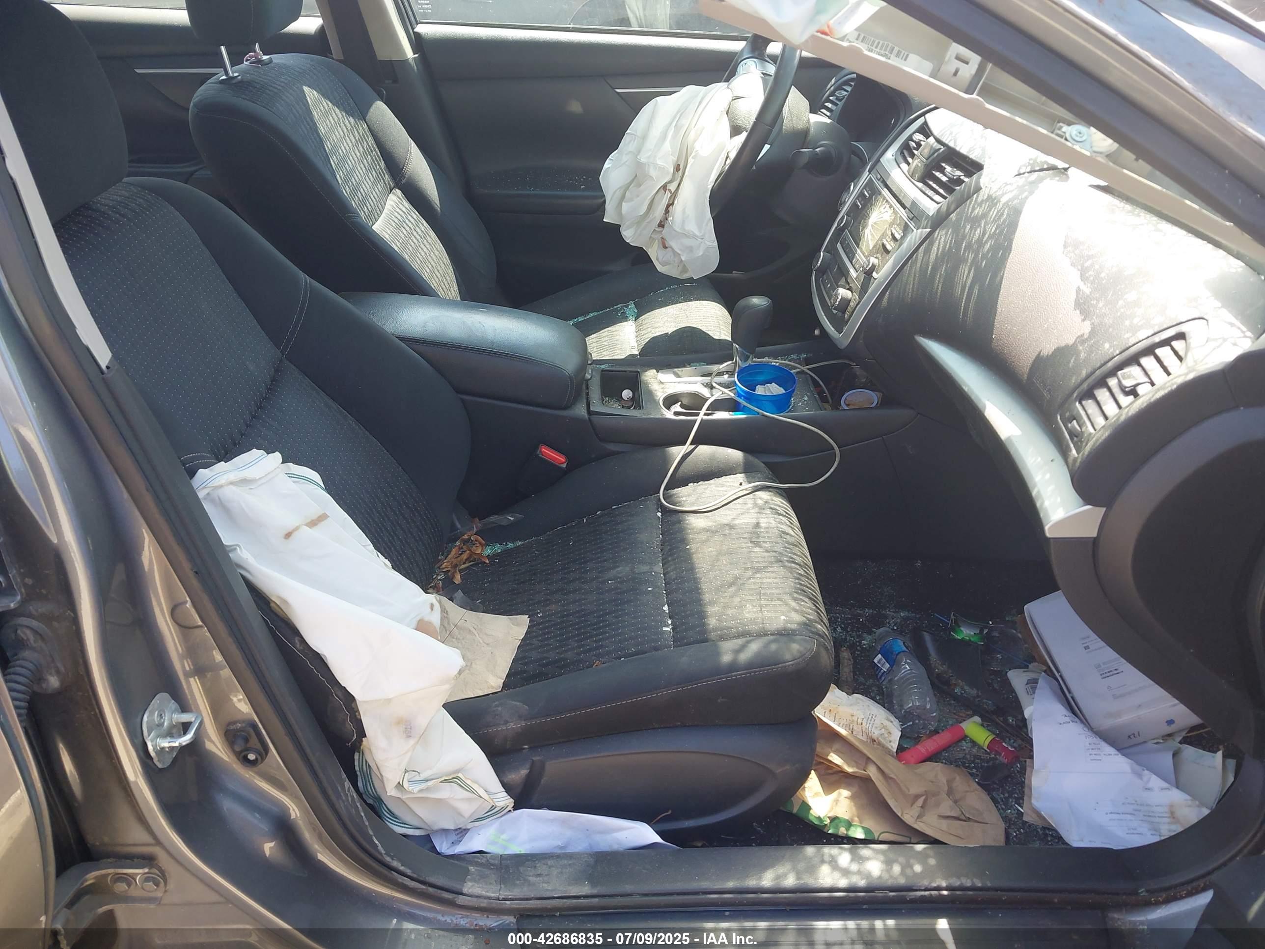 NISSAN ALTIMA image 5
