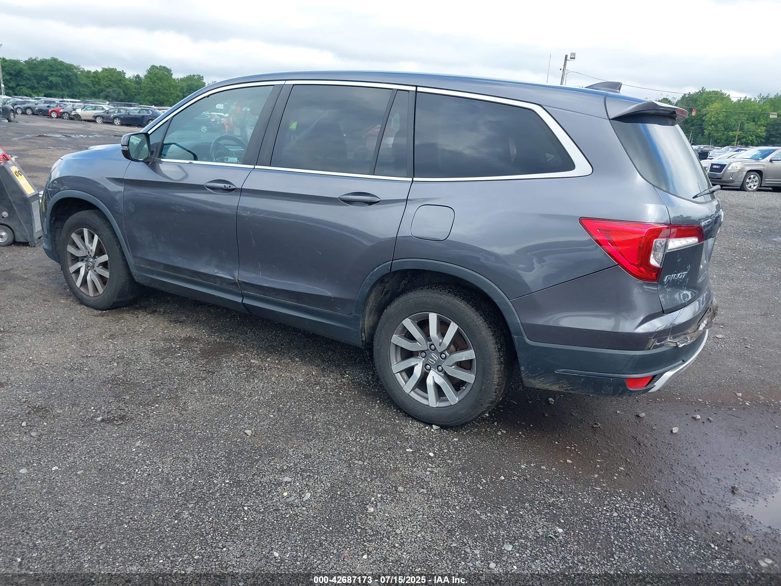 HONDA PILOT image 3