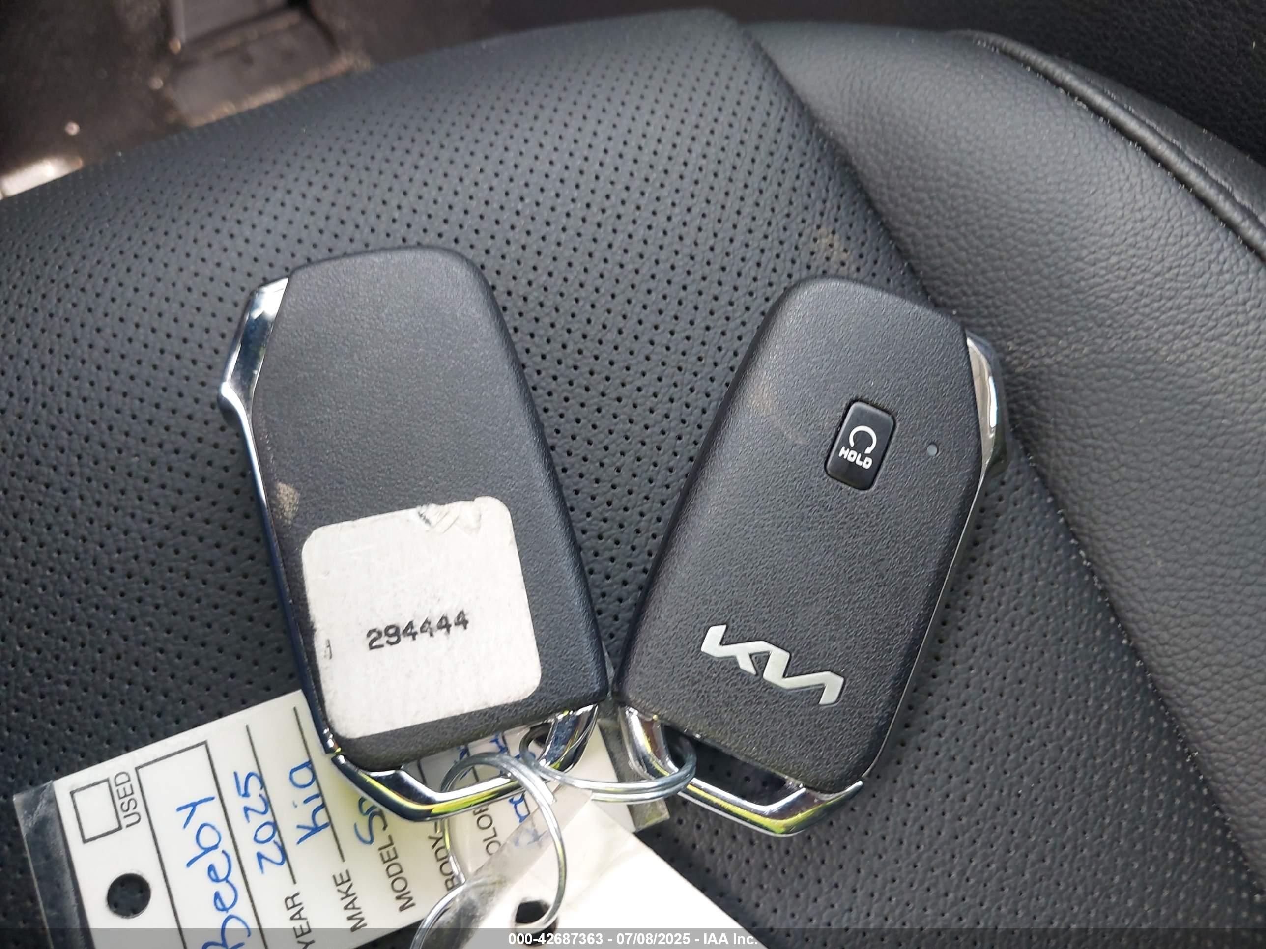 KIA SPORTAGE image 11
