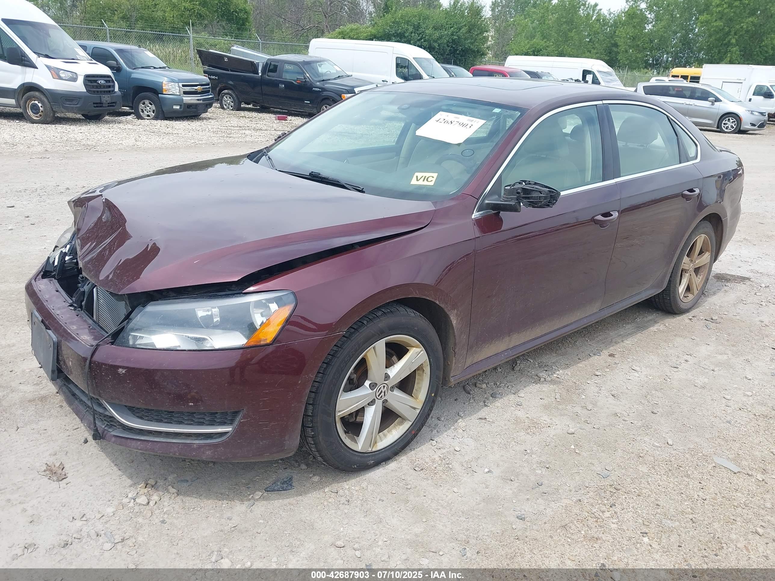 VOLKSWAGEN PASSAT image 2