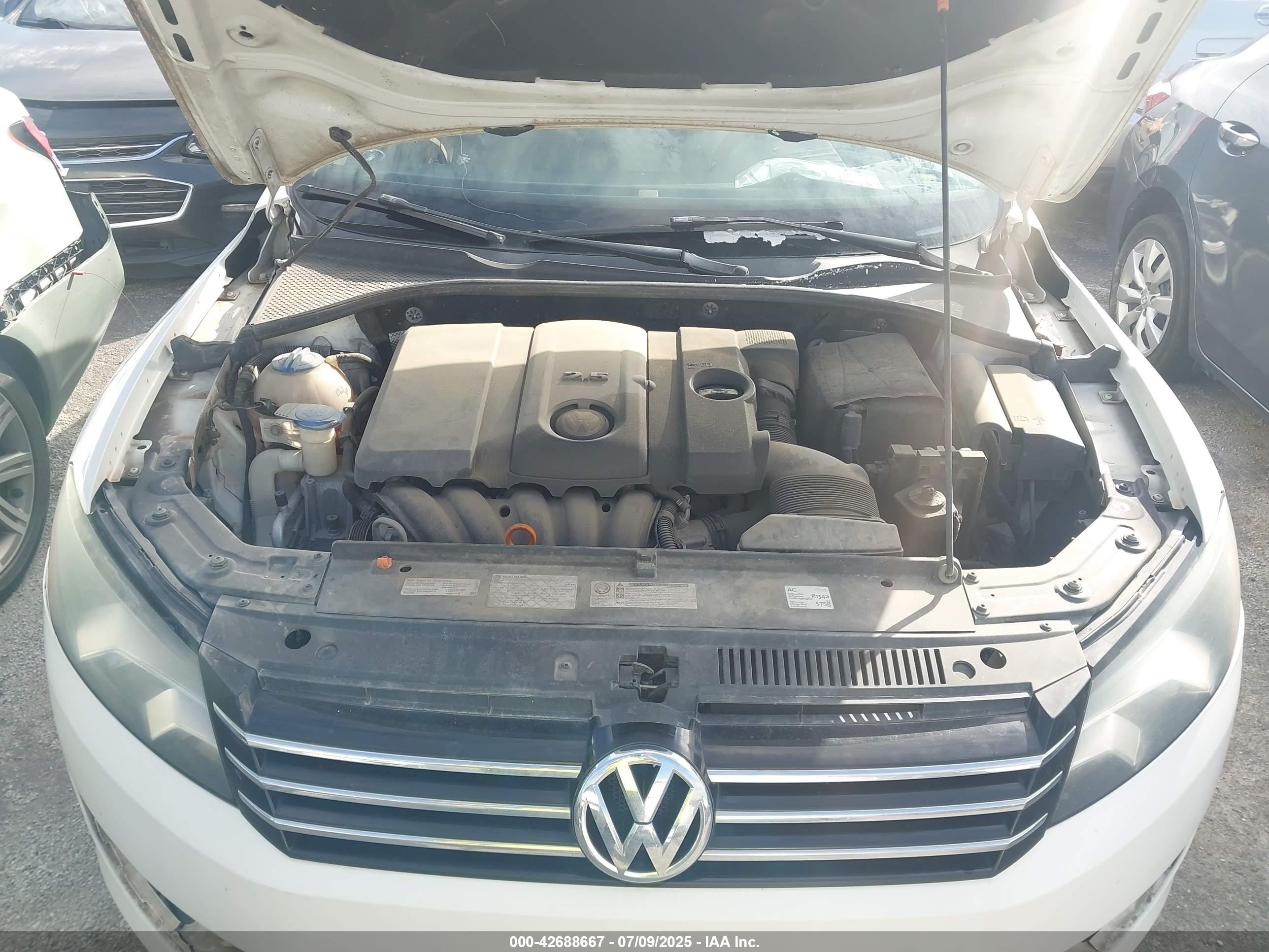 VOLKSWAGEN PASSAT image 10