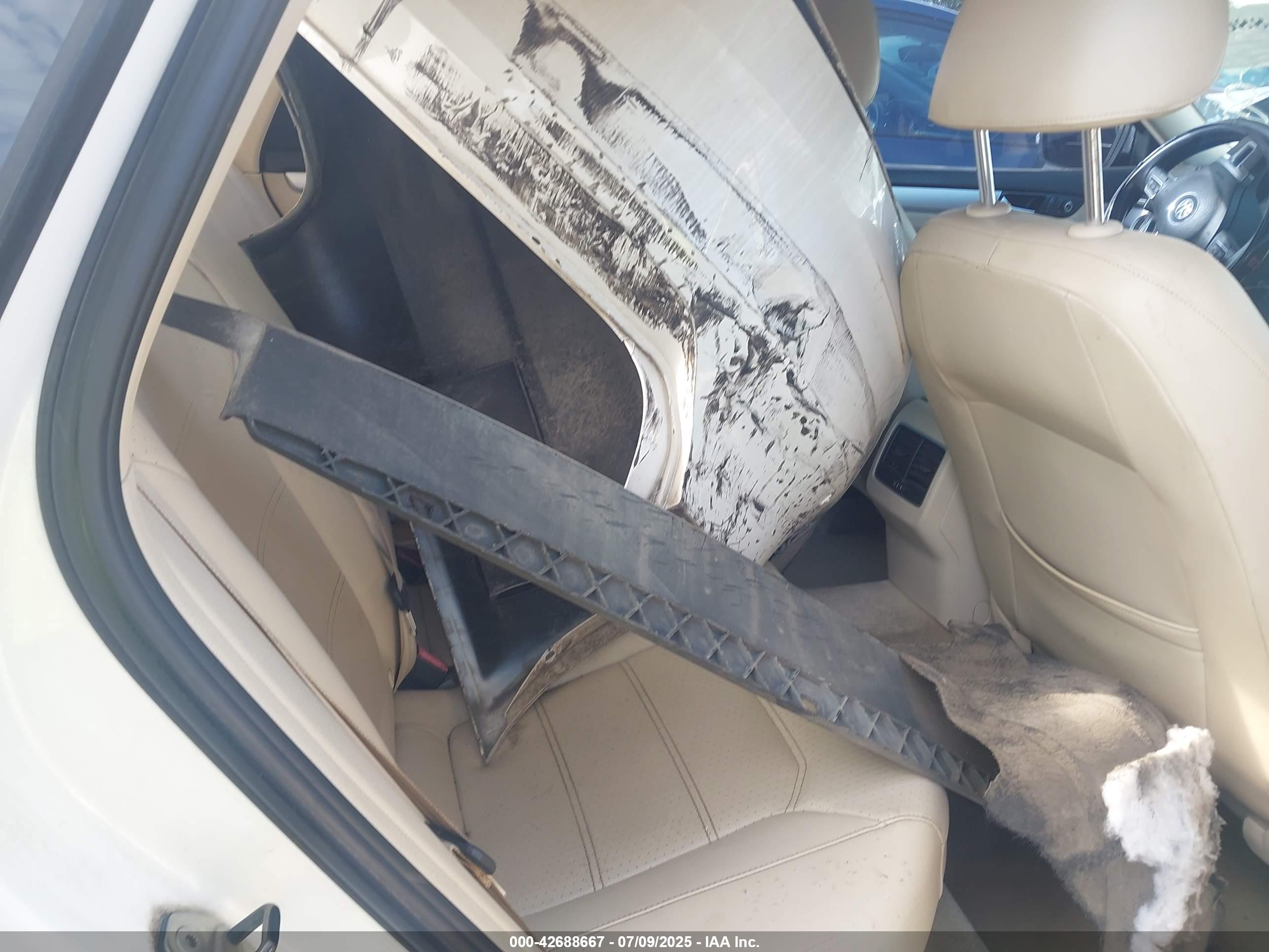 VOLKSWAGEN PASSAT image 8
