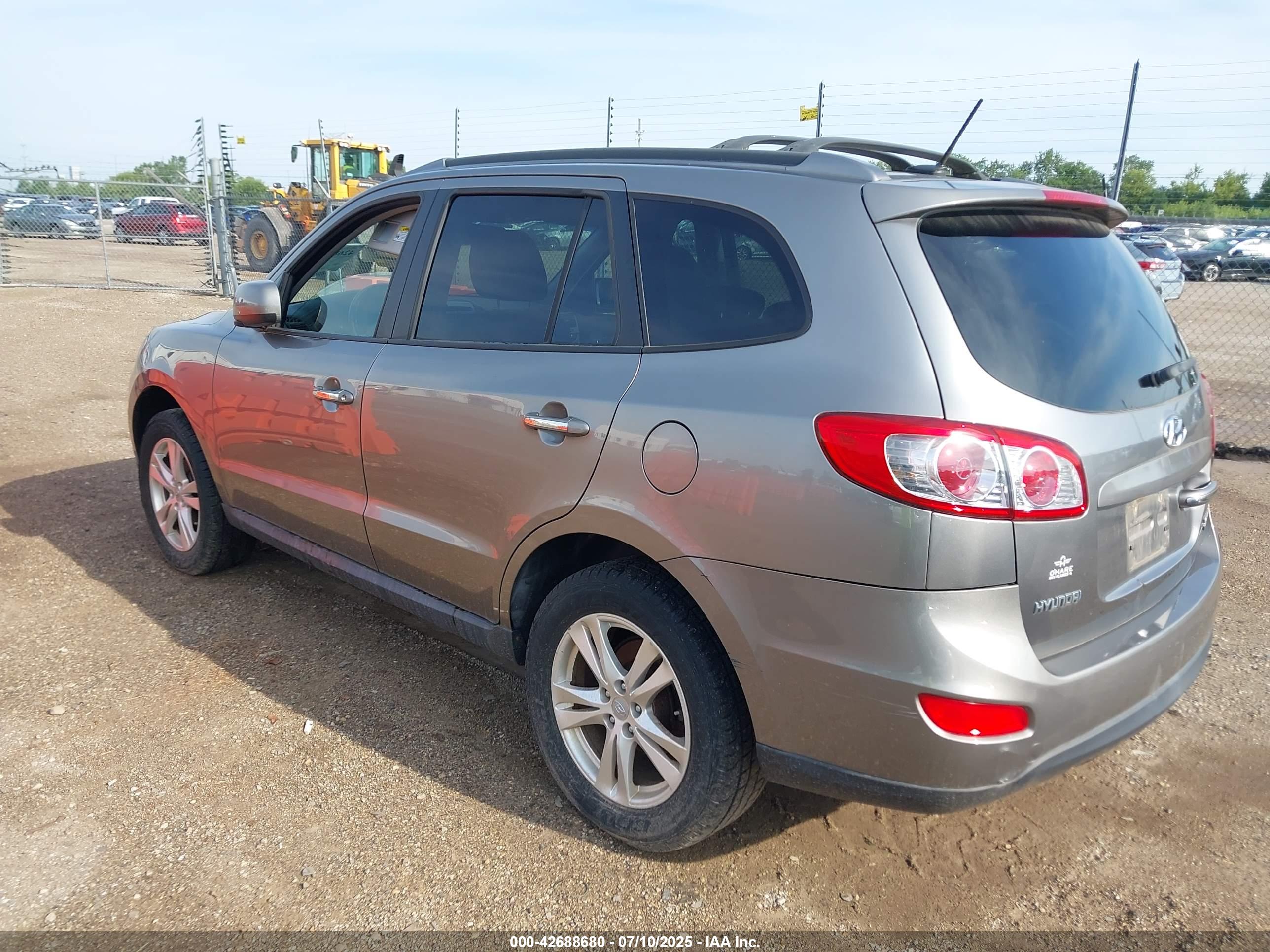 HYUNDAI SANTA image 3