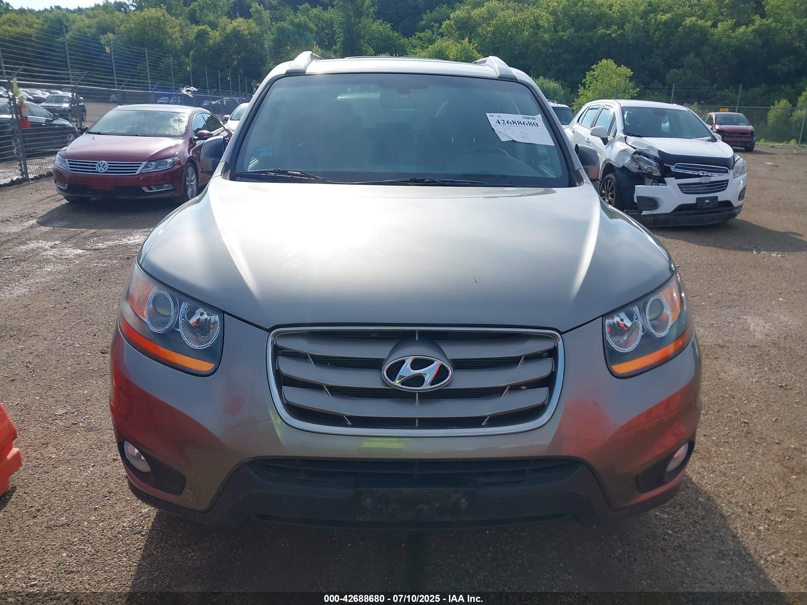 HYUNDAI SANTA image 6