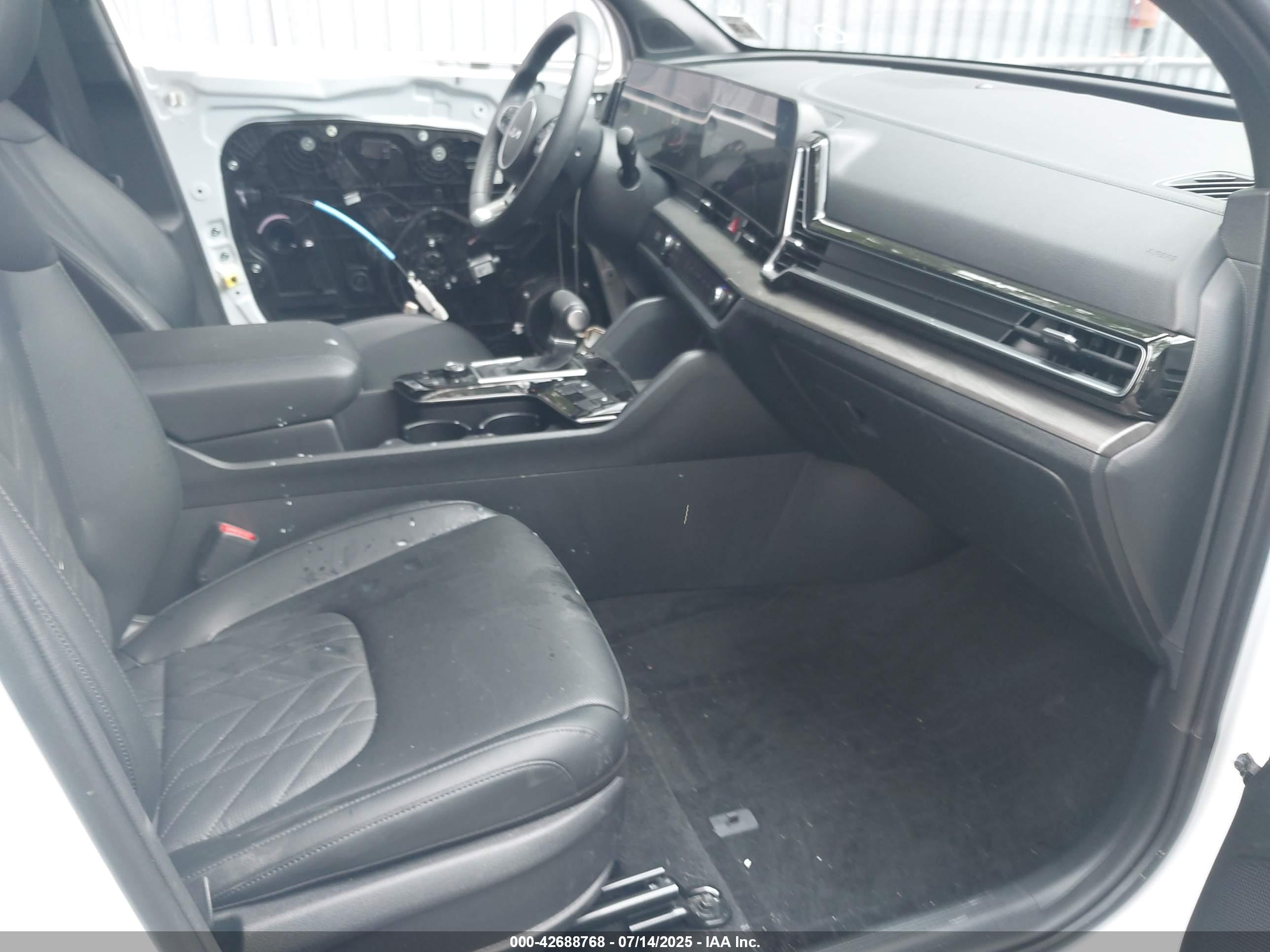 KIA SPORTAGE image 5