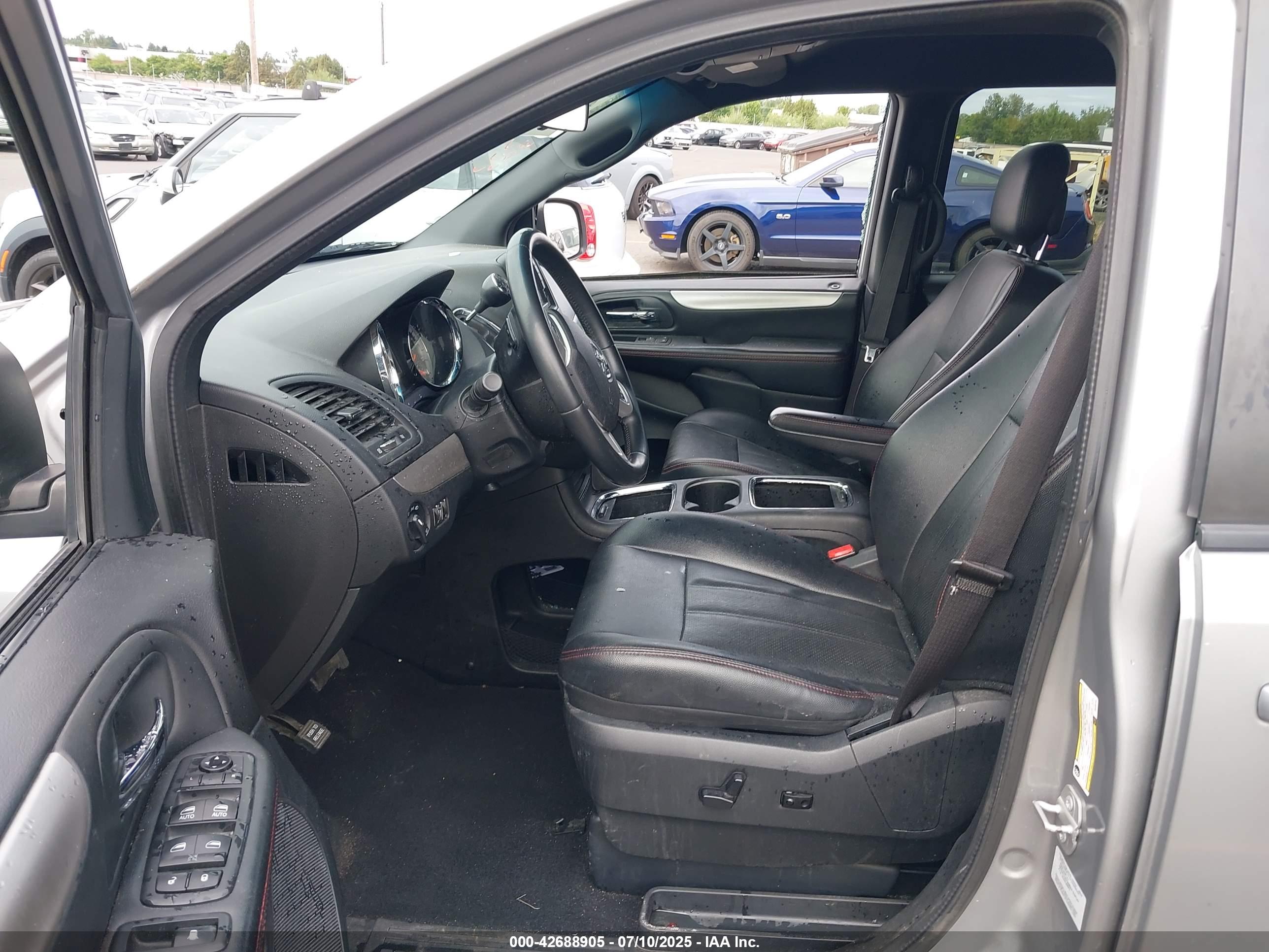 DODGE GRAND image 5