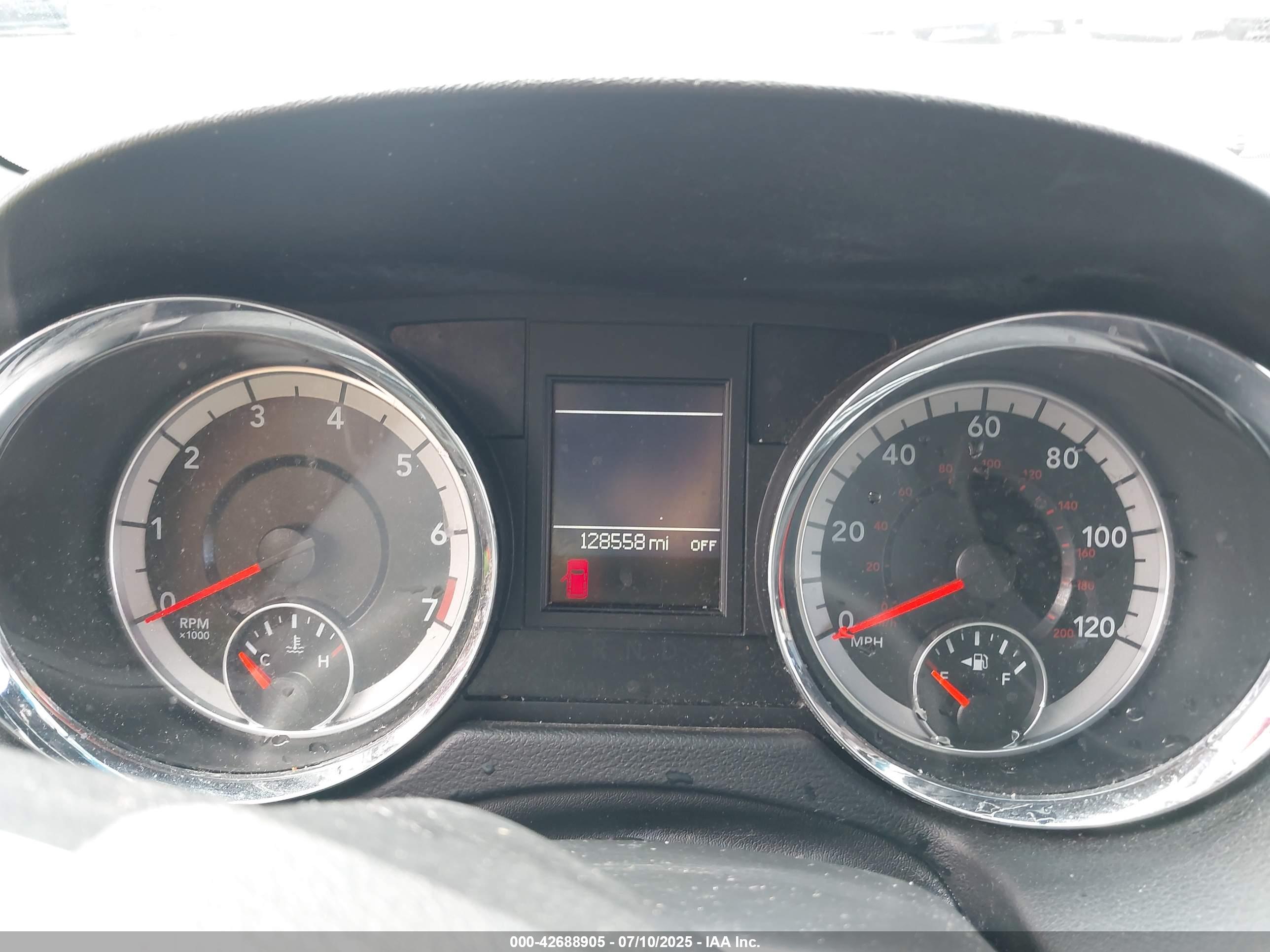 DODGE GRAND image 7