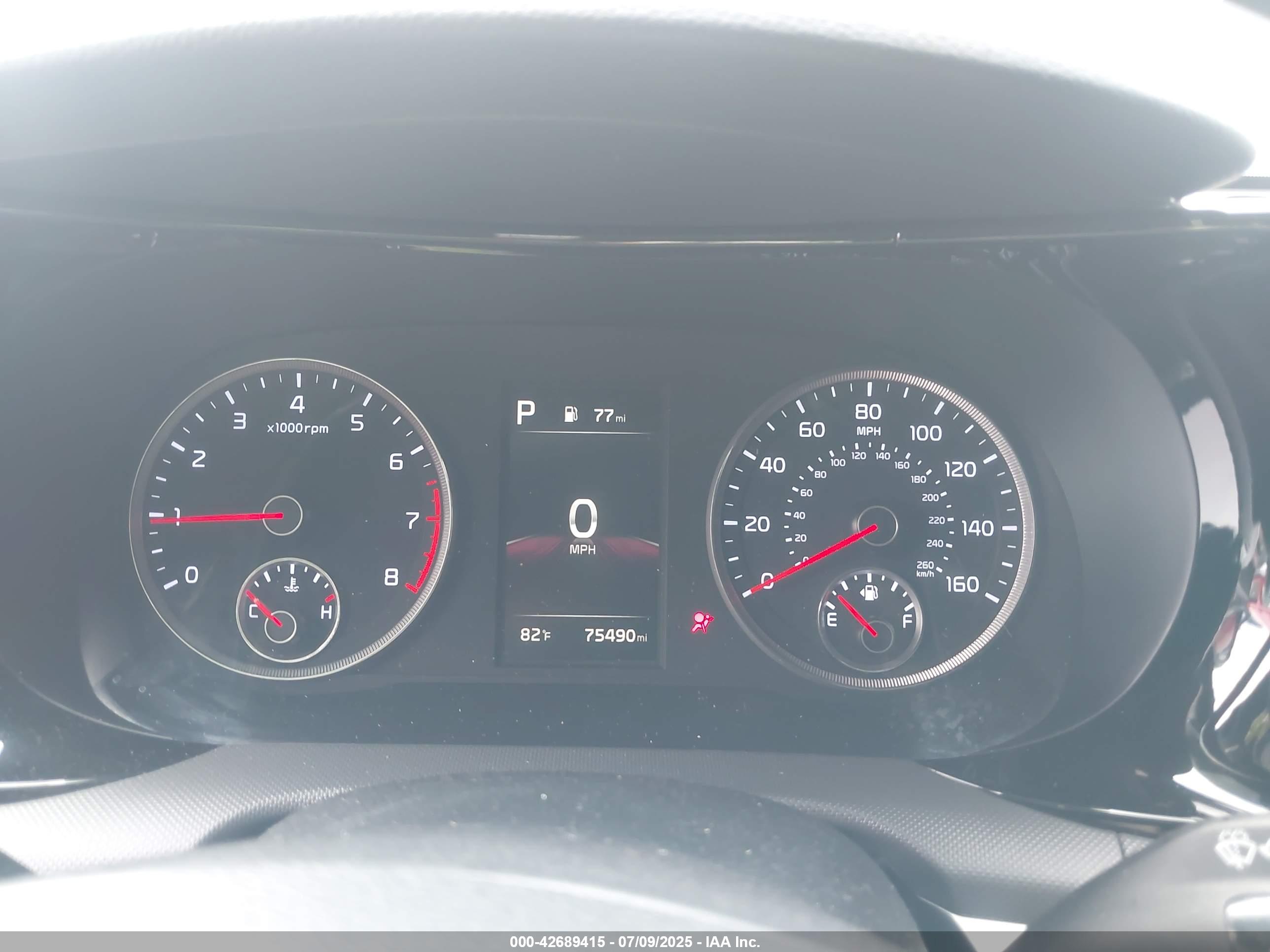 KIA K5 image 7