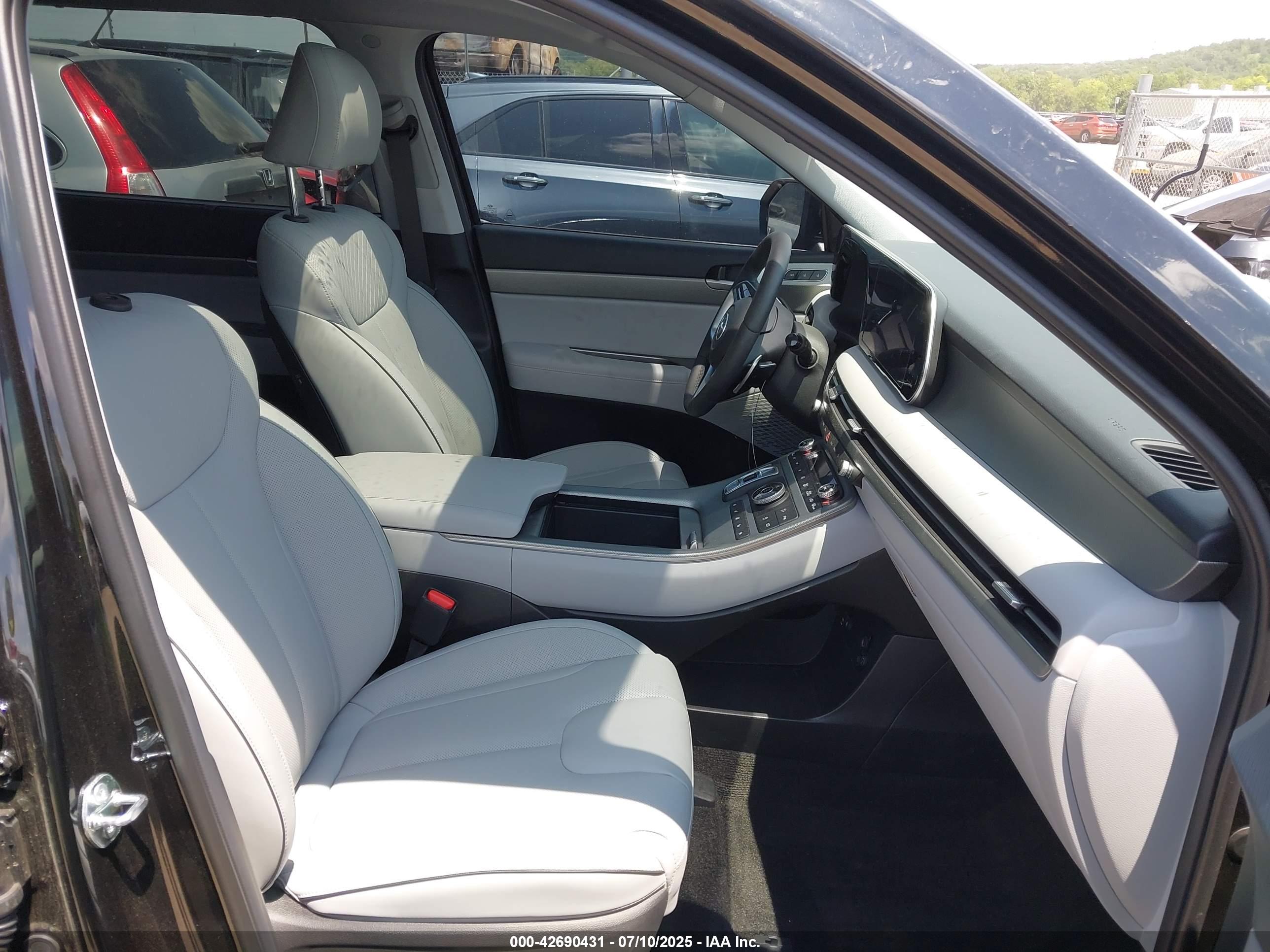 HYUNDAI PALISADE image 5
