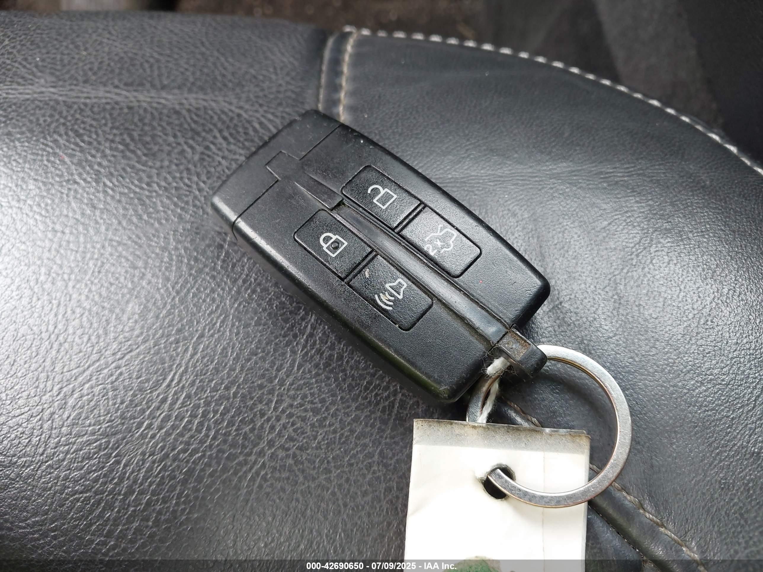 FORD TAURUS image 11