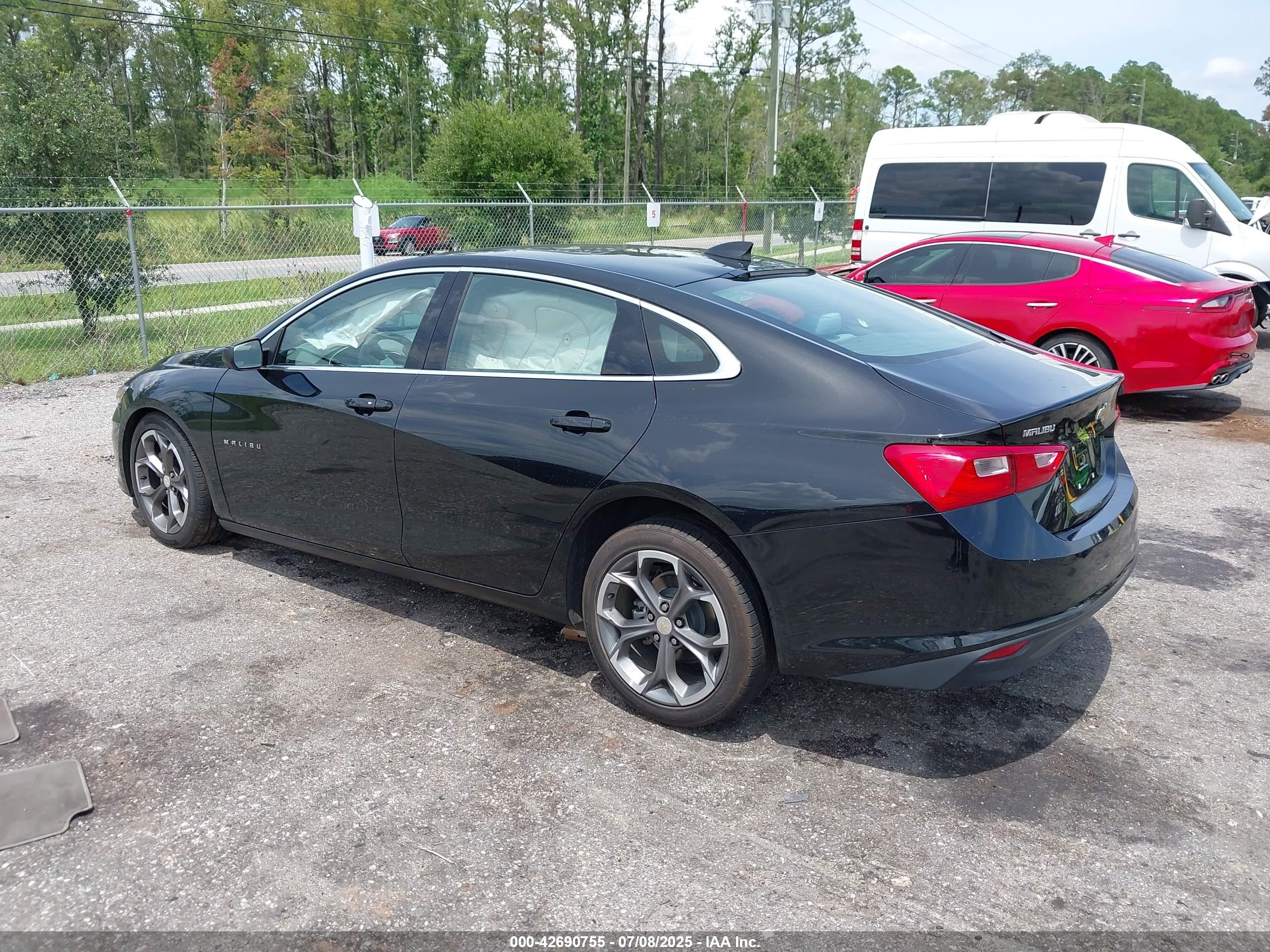 CHEVROLET MALIBU image 3