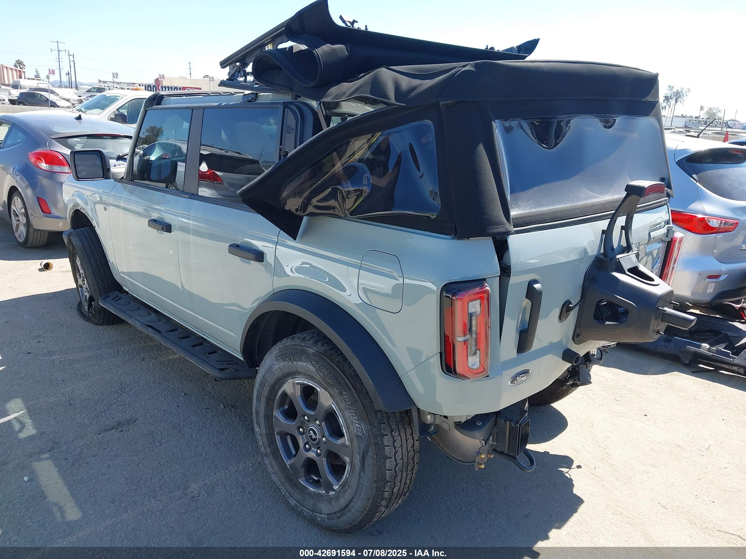 FORD BRONCO image 3