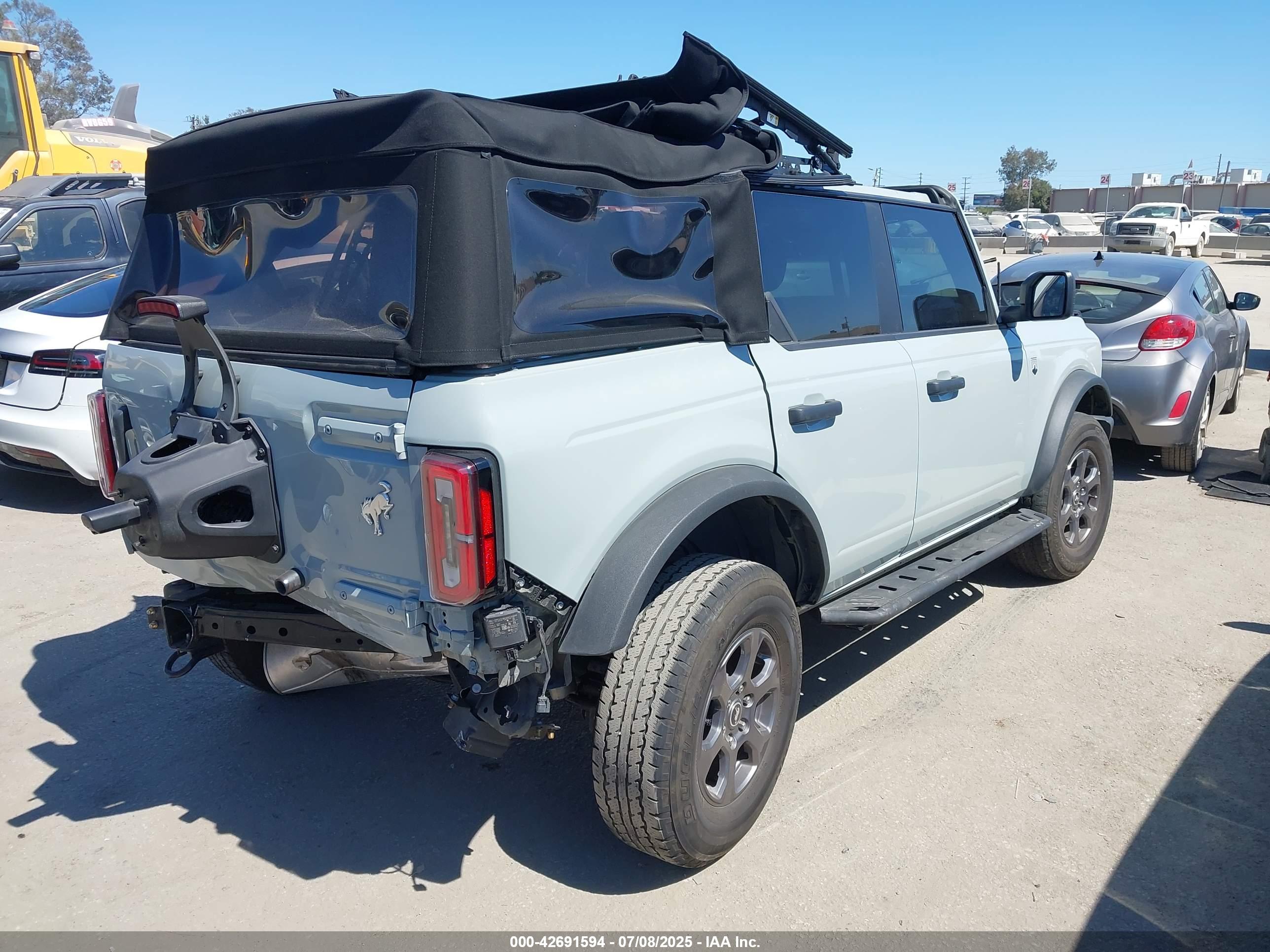FORD BRONCO image 4