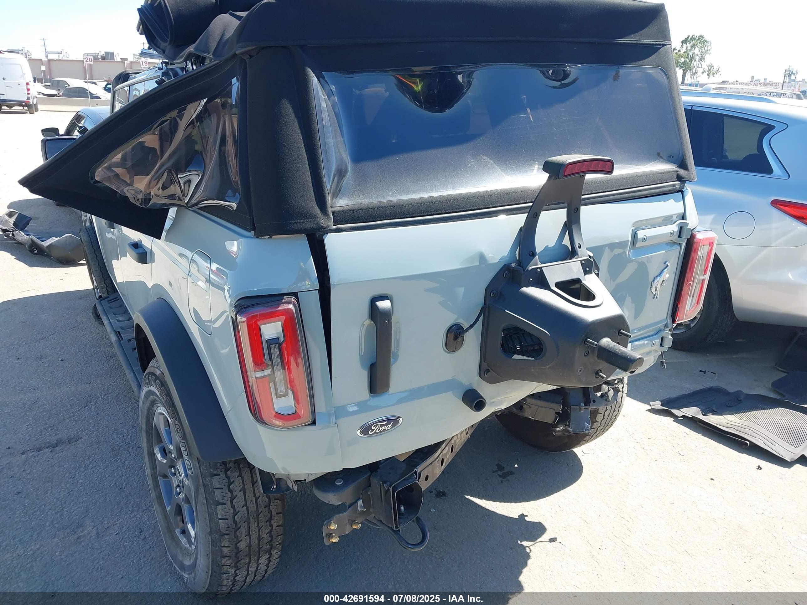 FORD BRONCO image 6