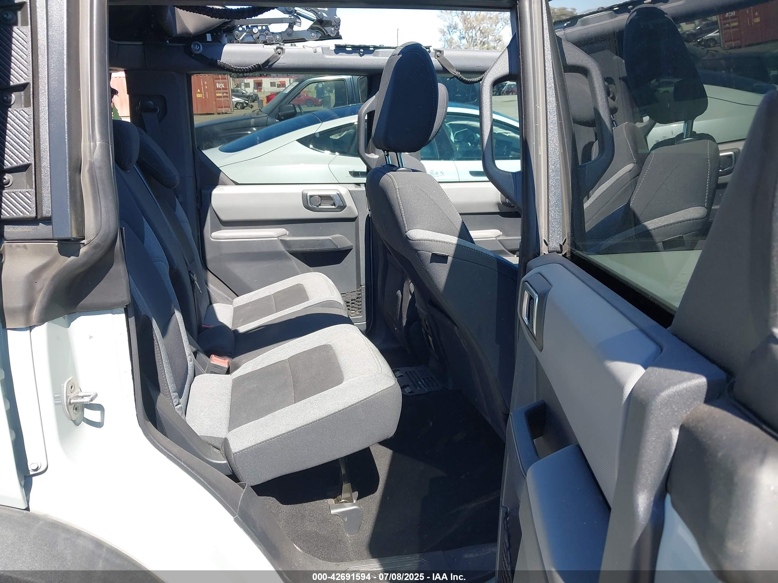 FORD BRONCO image 8