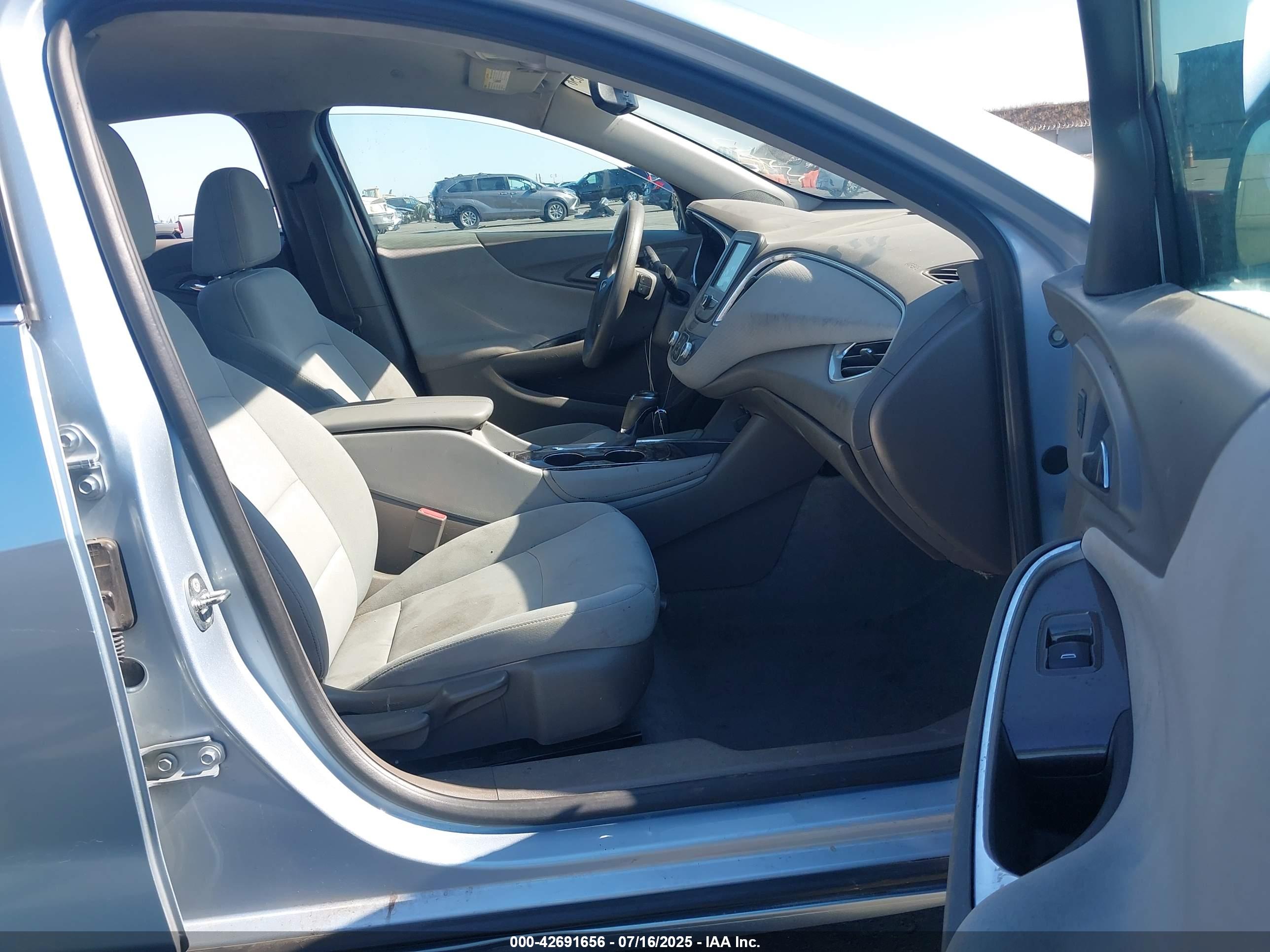 CHEVROLET MALIBU image 5