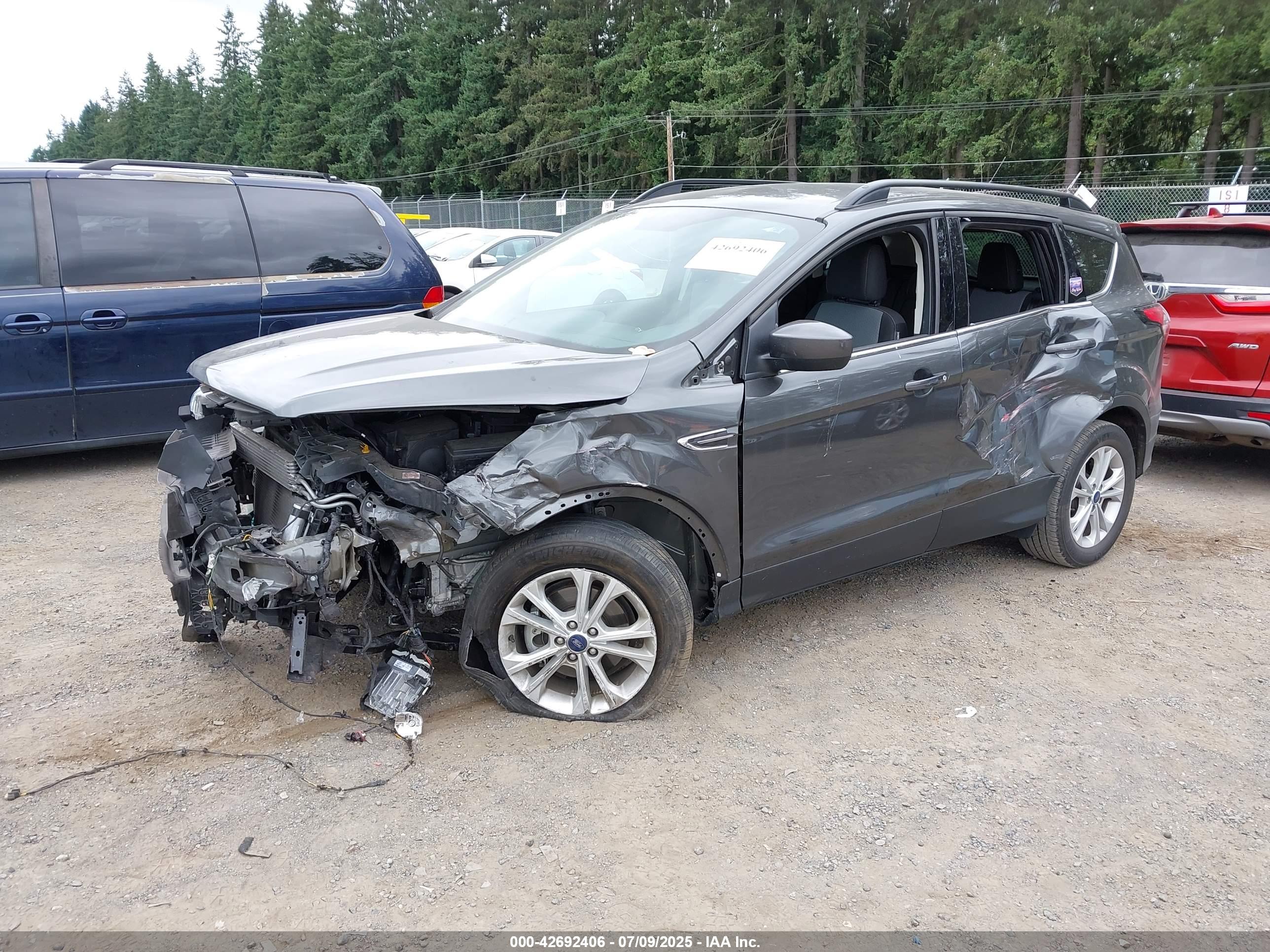FORD ESCAPE image 2