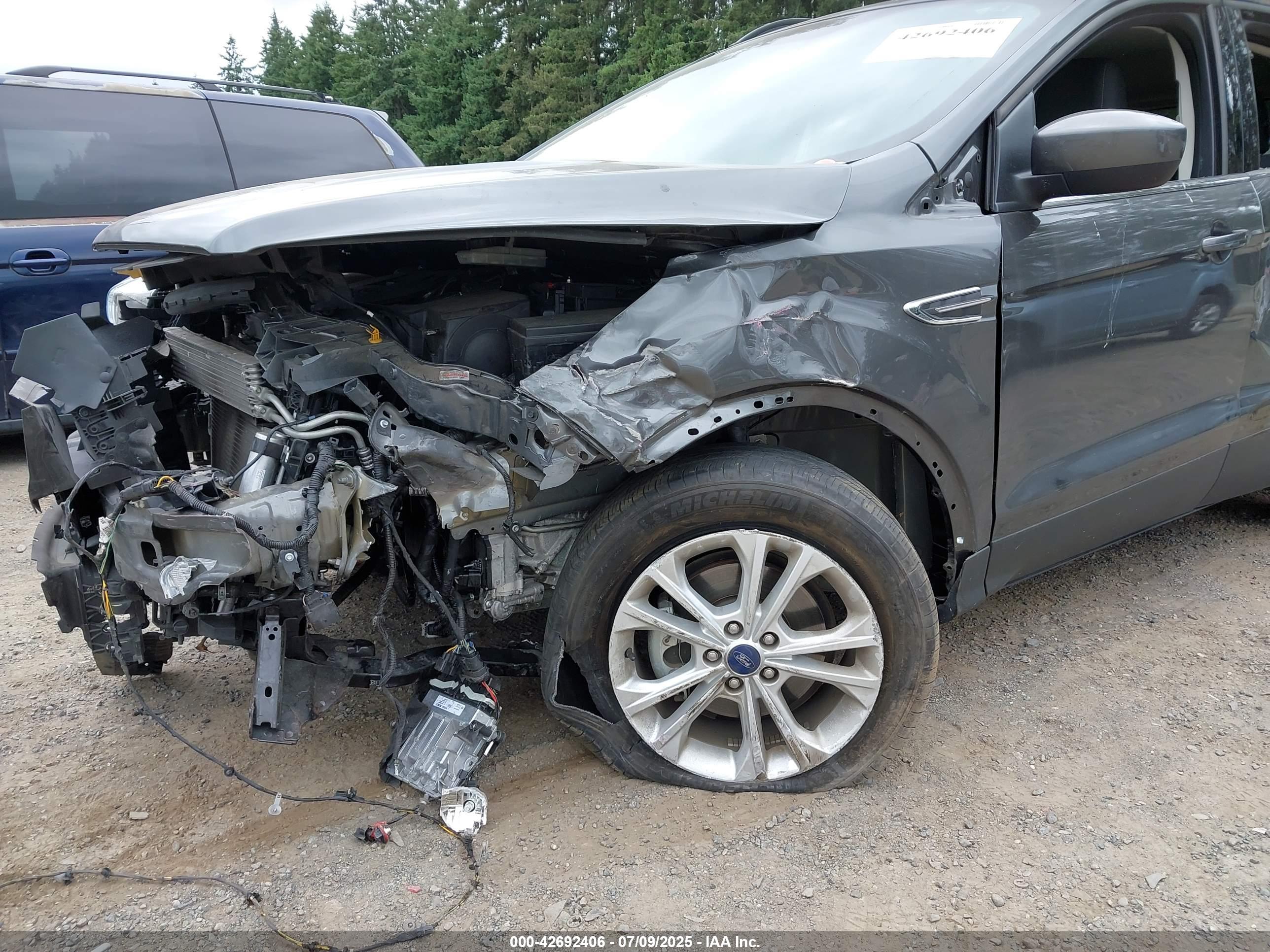 FORD ESCAPE image 6
