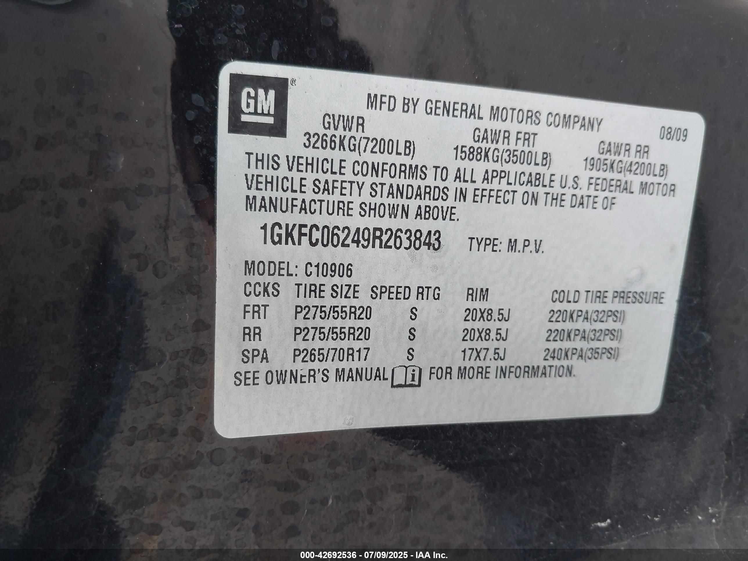 GMC YUKON image 9