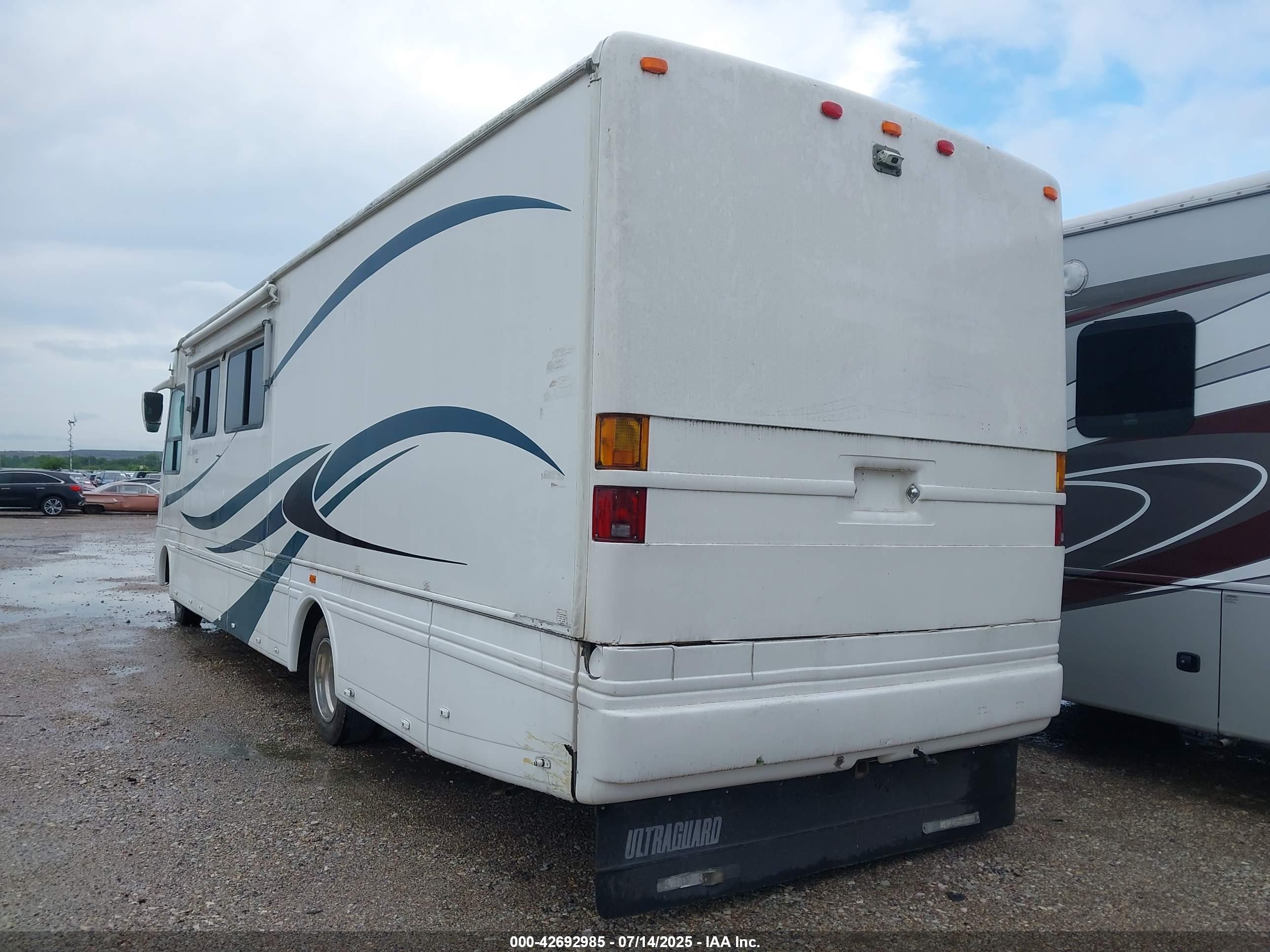 FORD F550 image 3